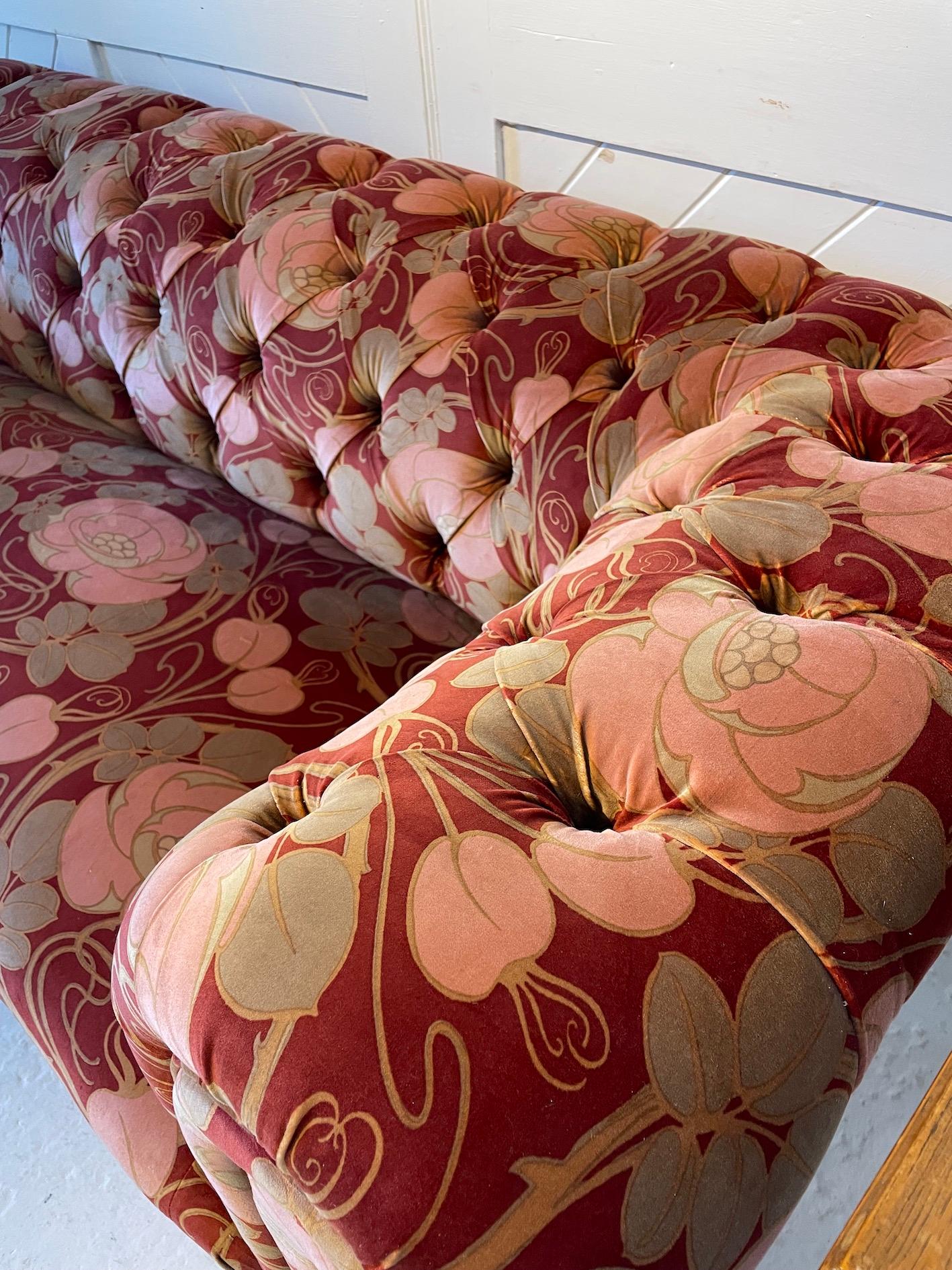 Late Victorian Victorian Chesterfield Settee Re-Upholstered in ‘Glasgow Rose’ Velvet Fabric