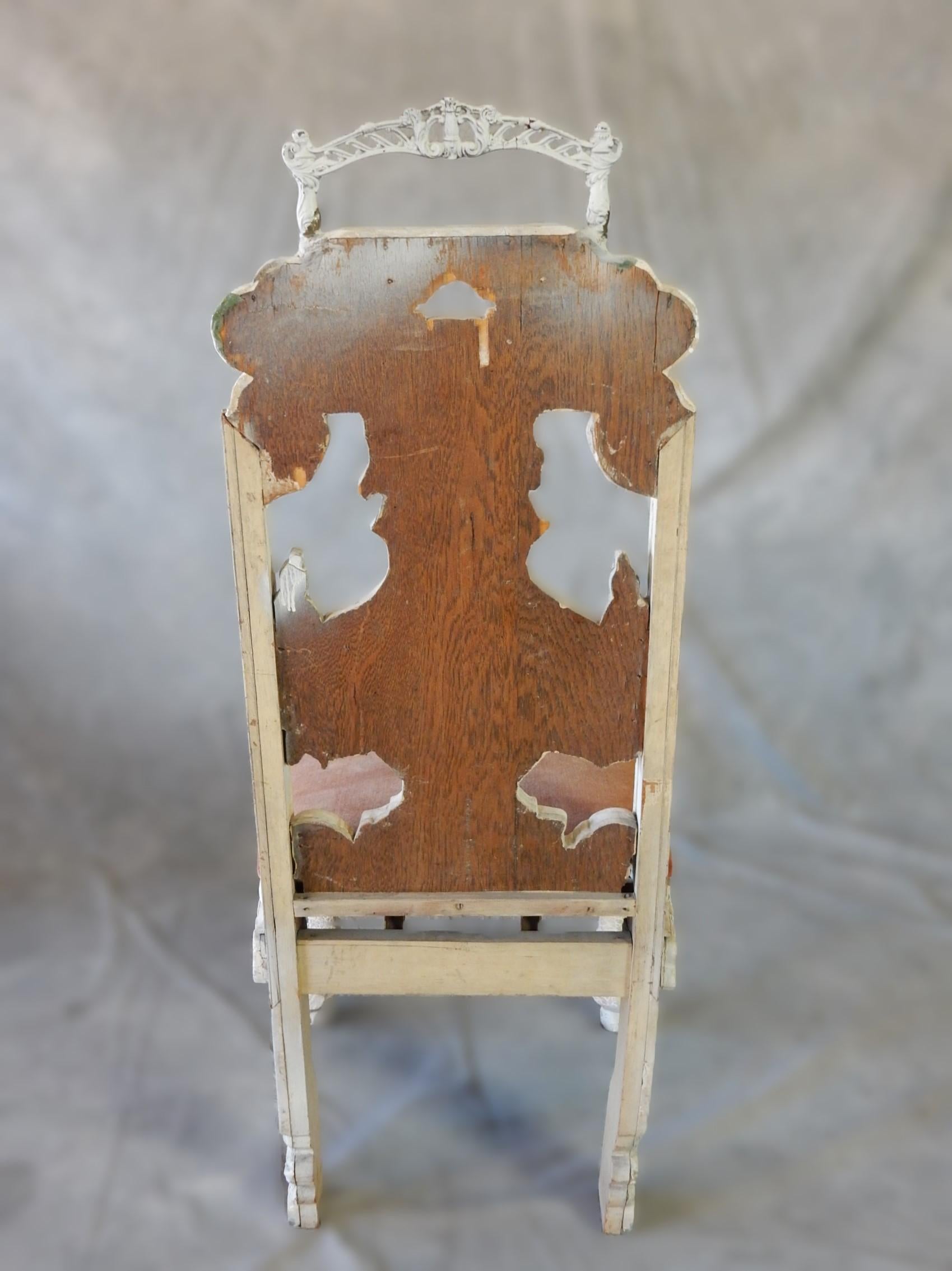 Sedia commode in gesso modellato di epoca vittoriana Chinoiserie Chaise Percée in vendita 6