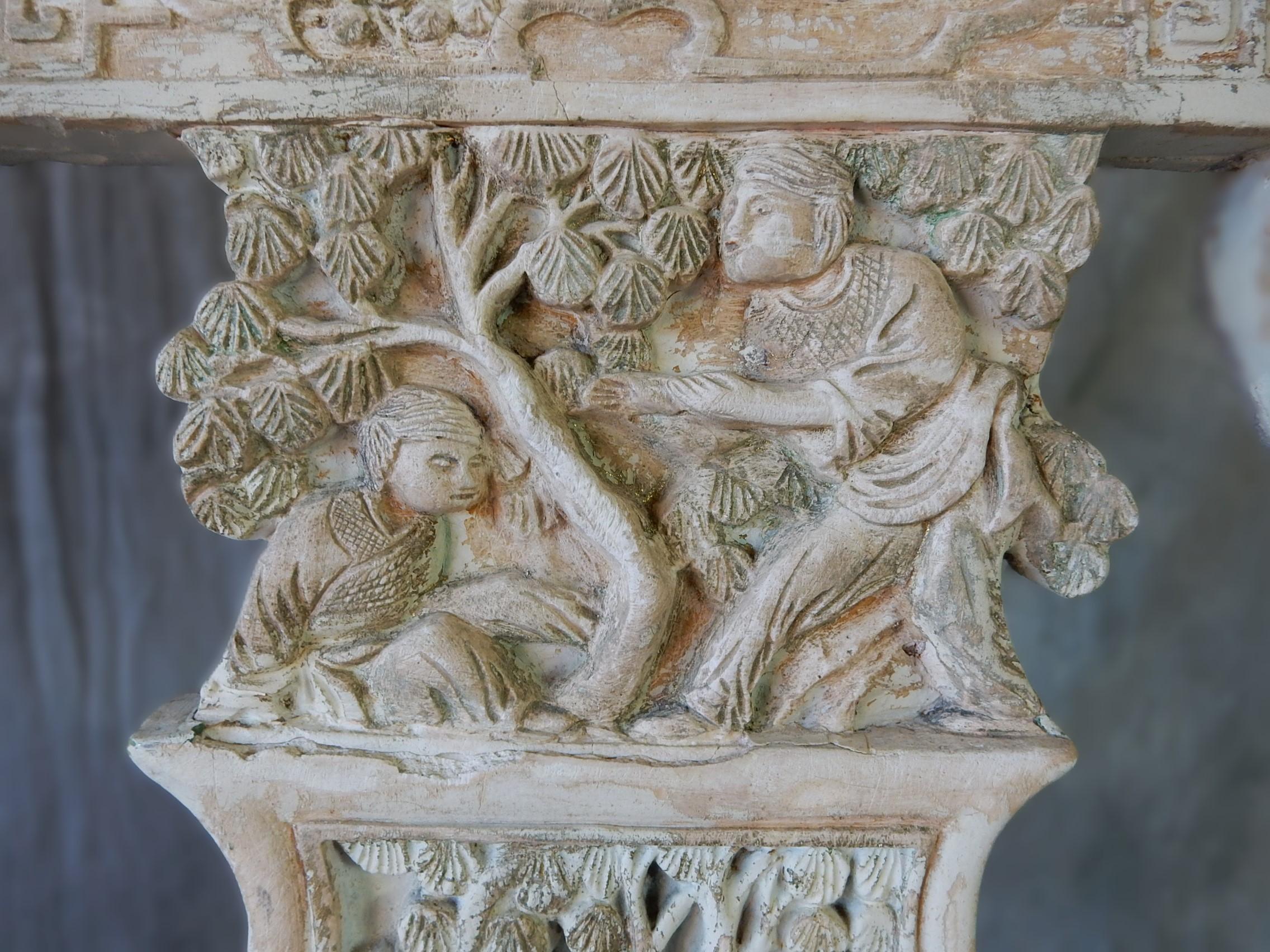 Sedia commode in gesso modellato di epoca vittoriana Chinoiserie Chaise Percée In condizioni deteriorate in vendita a Las Vegas, NV