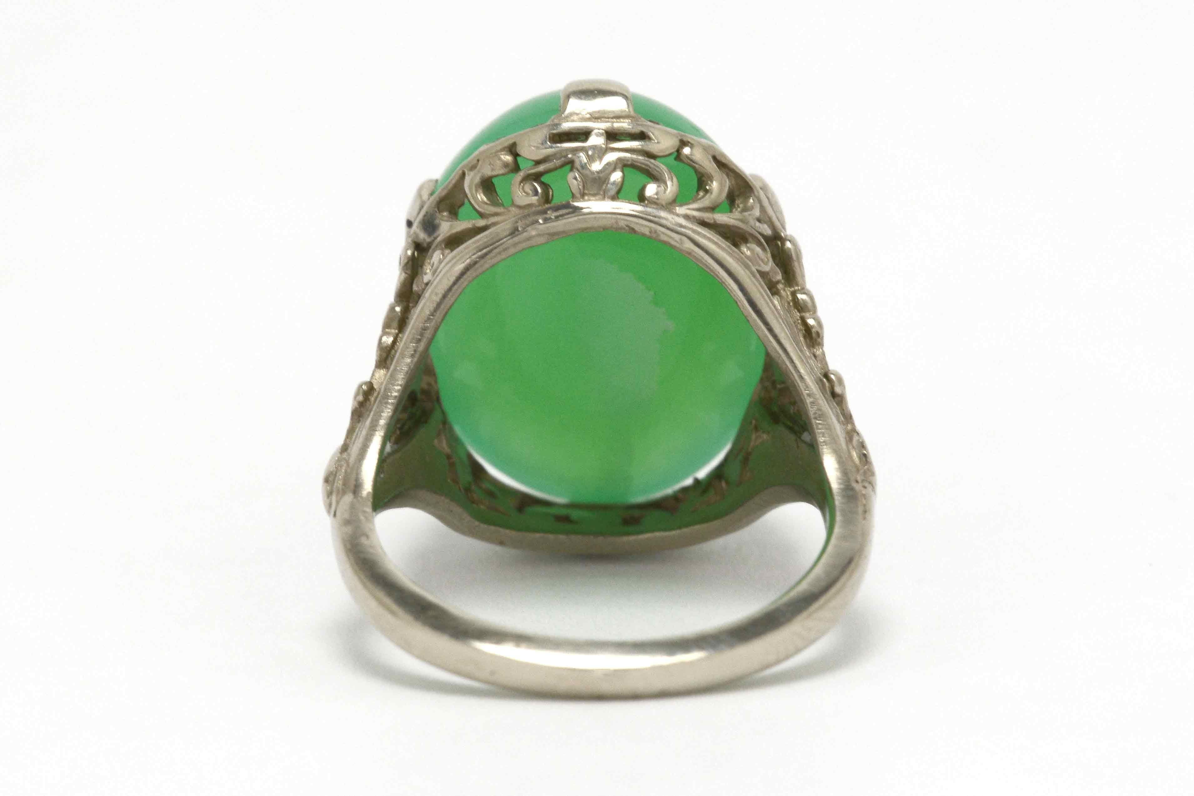 Filigree Domed Cabochon Chrysoprase Cocktail Ring  In Good Condition In Santa Barbara, CA