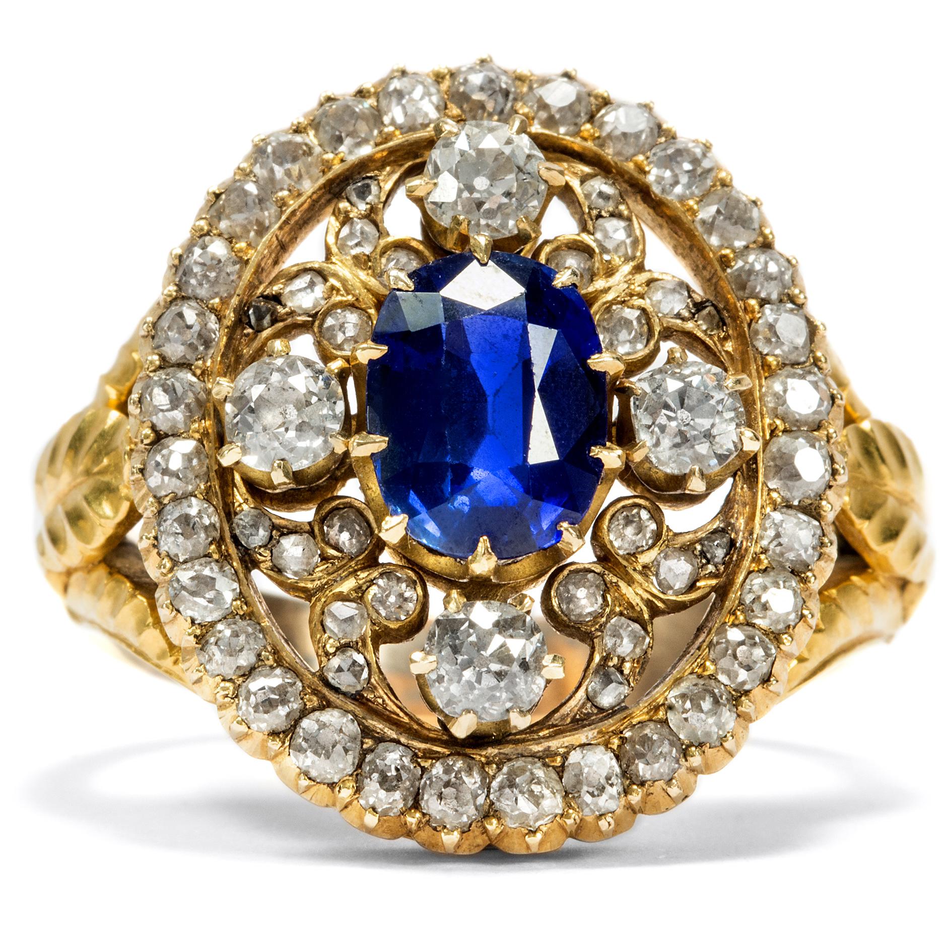 Nowadays, the jewellery market is predominantly tailored towards women; precious jewels for gentlemen are harder to find than ever. In previous centuries, however, it was entirely common for gentlemen to adorn their hands with gemstones. A suite of