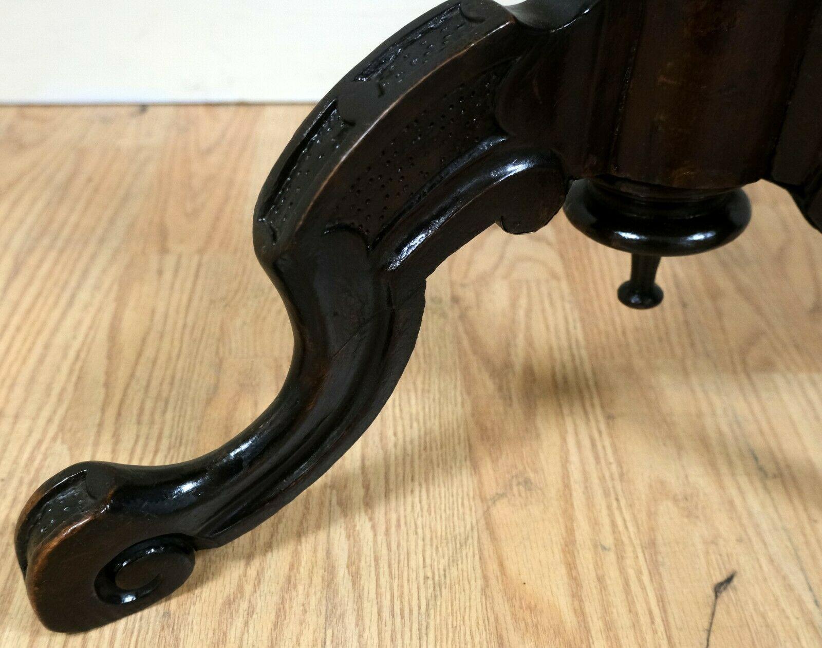 Victorian circa 1860 Burr Walnut Tripod Side End Table with Scalloped Edge For Sale 4