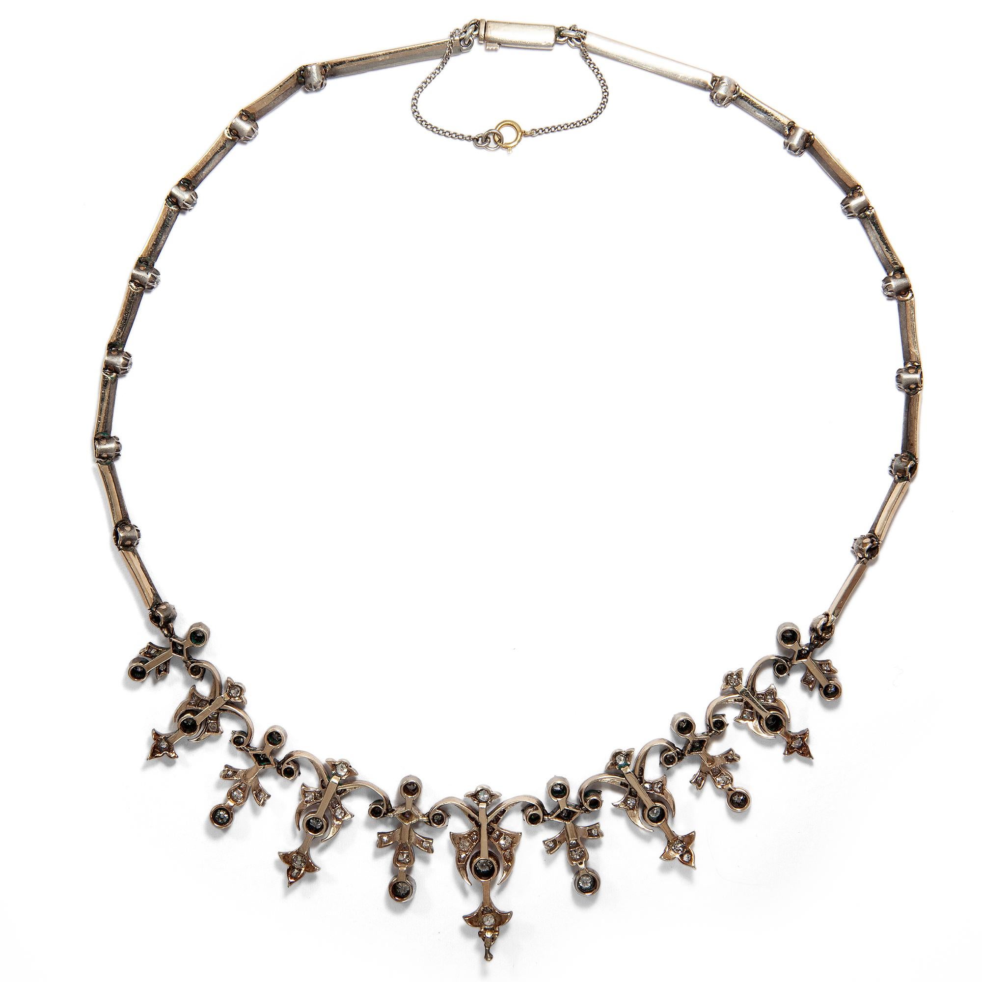 Victorian circa 1880, 3.32 Carat Diamond Gold and Silver Belle Époque Necklace For Sale 1