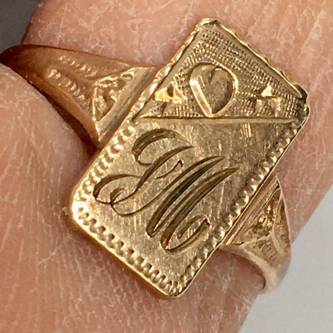 Victorian CIRCA 1880s Lady's Signet Ring 9K Gelb Rose Gold 1,6 Gramm Größe 7,5 3