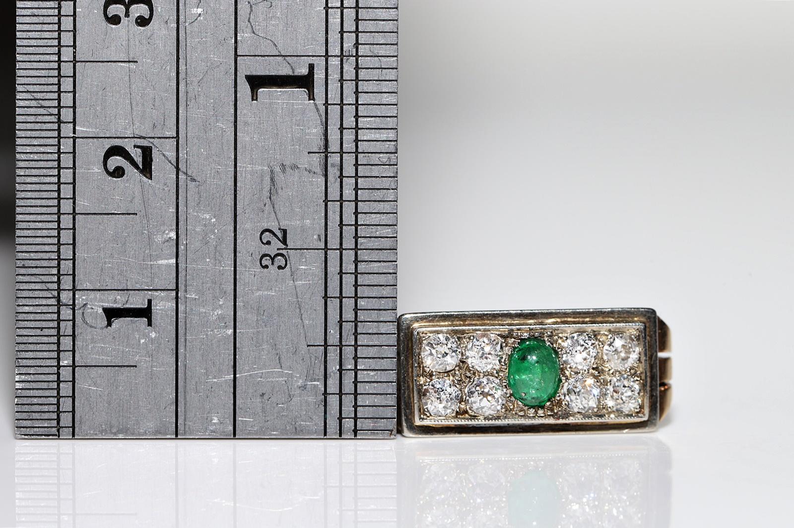 Victorian Circa 1900s 14k Gold Natural Diamond And Cabochon Cut Emerald Ring For Sale 3