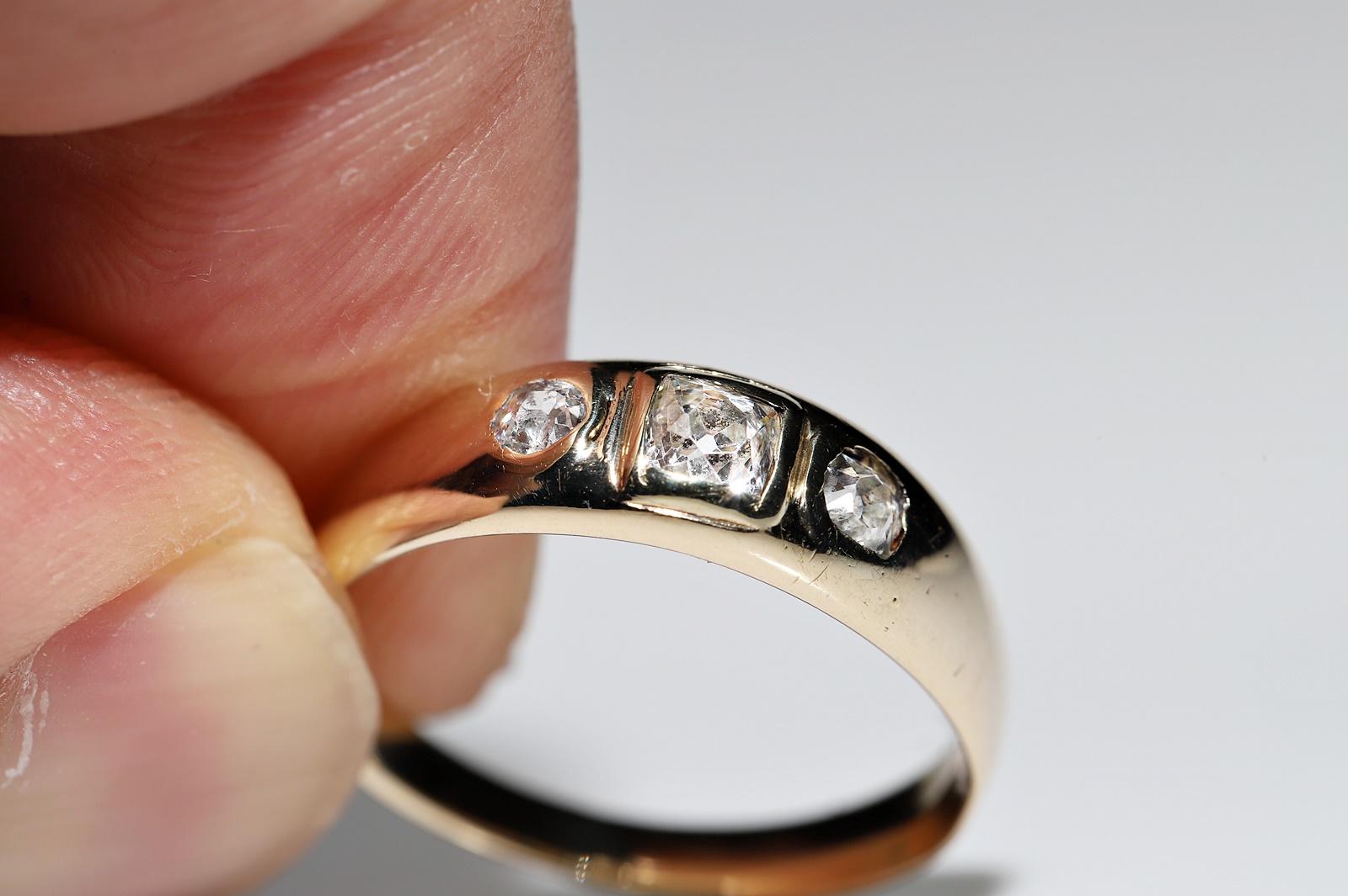 Victorian Circa 1900s 14k Gold Natural Old Cut Diamond Decorated Band Ring  For Sale 3