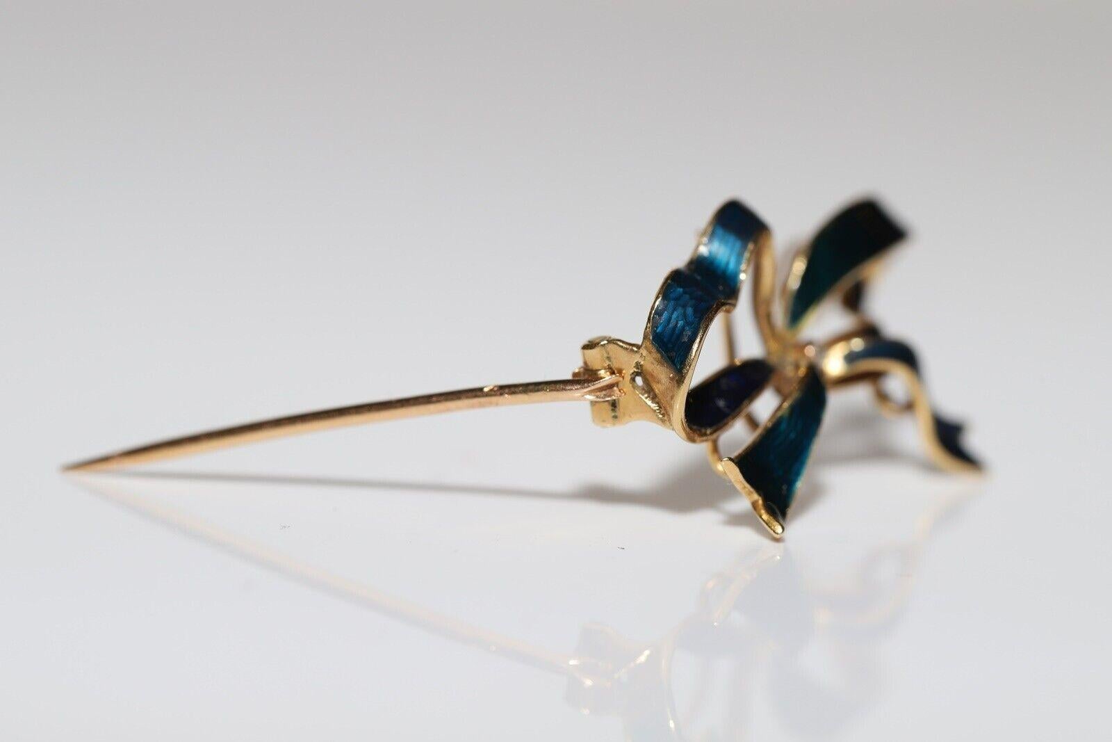 Vittoriano  Spilla in oro 18 carati con diamanti naturali e smalto decorato del 1900 circa in vendita 6