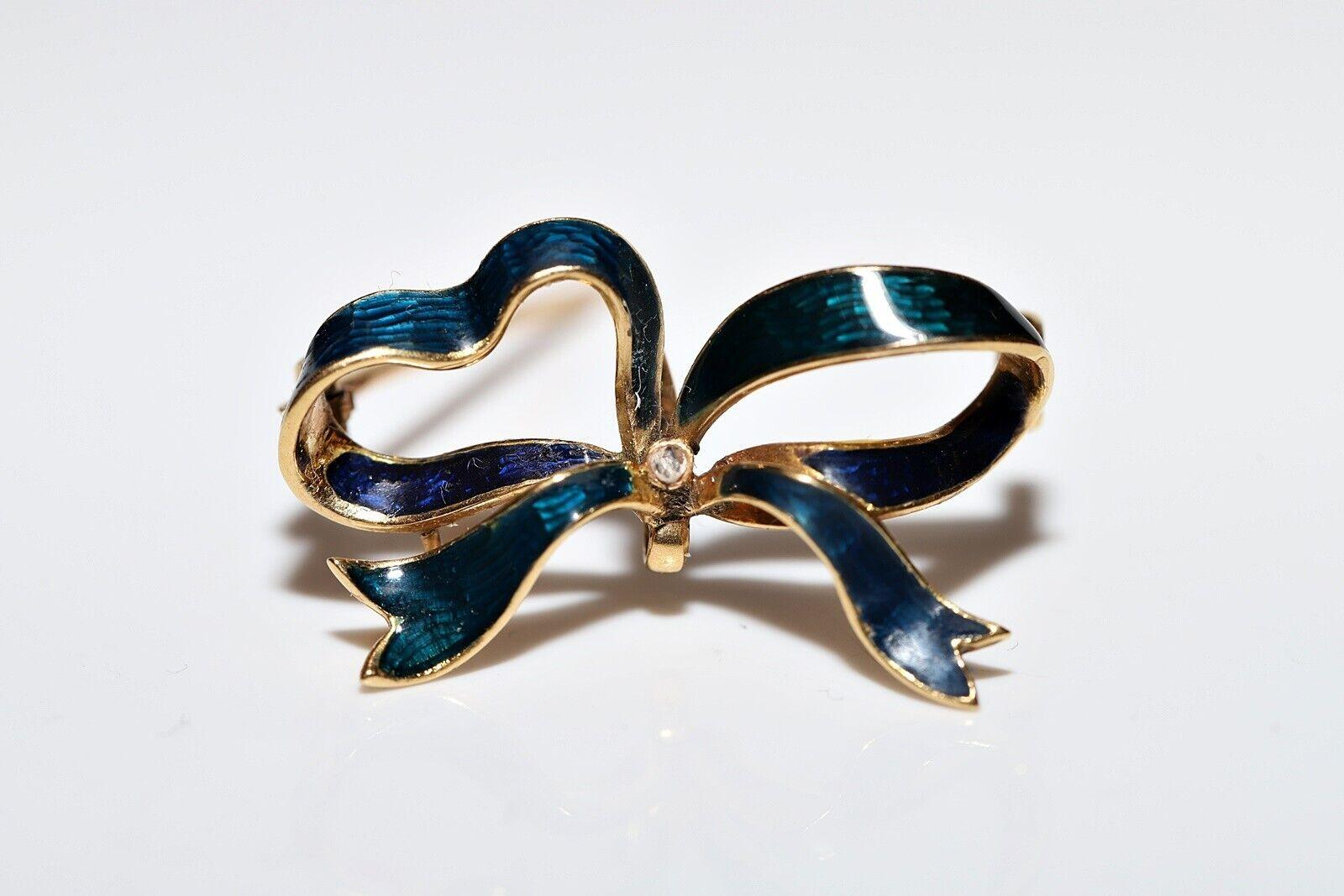 Vittoriano  Spilla in oro 18 carati con diamanti naturali e smalto decorato del 1900 circa in vendita 2
