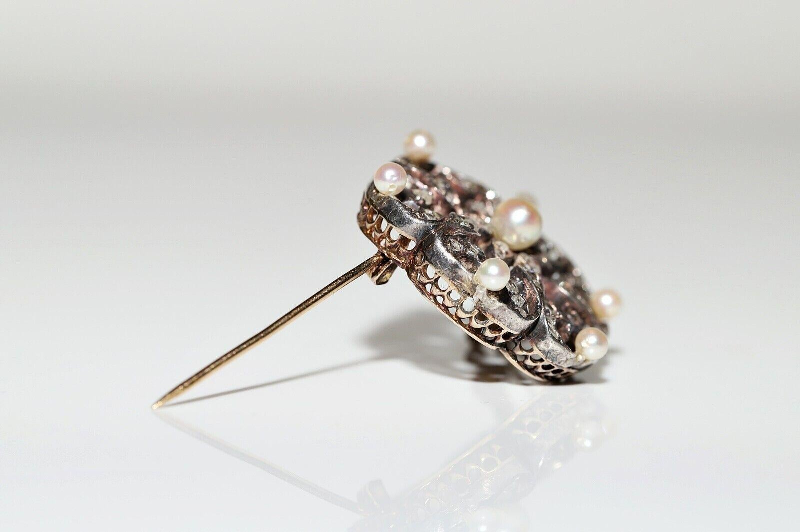 Victorian Circa 1900s 18k Gold Top Silver Natural Rose Cut Diamond Pearl Brooch In Good Condition For Sale In Fatih/İstanbul, 34