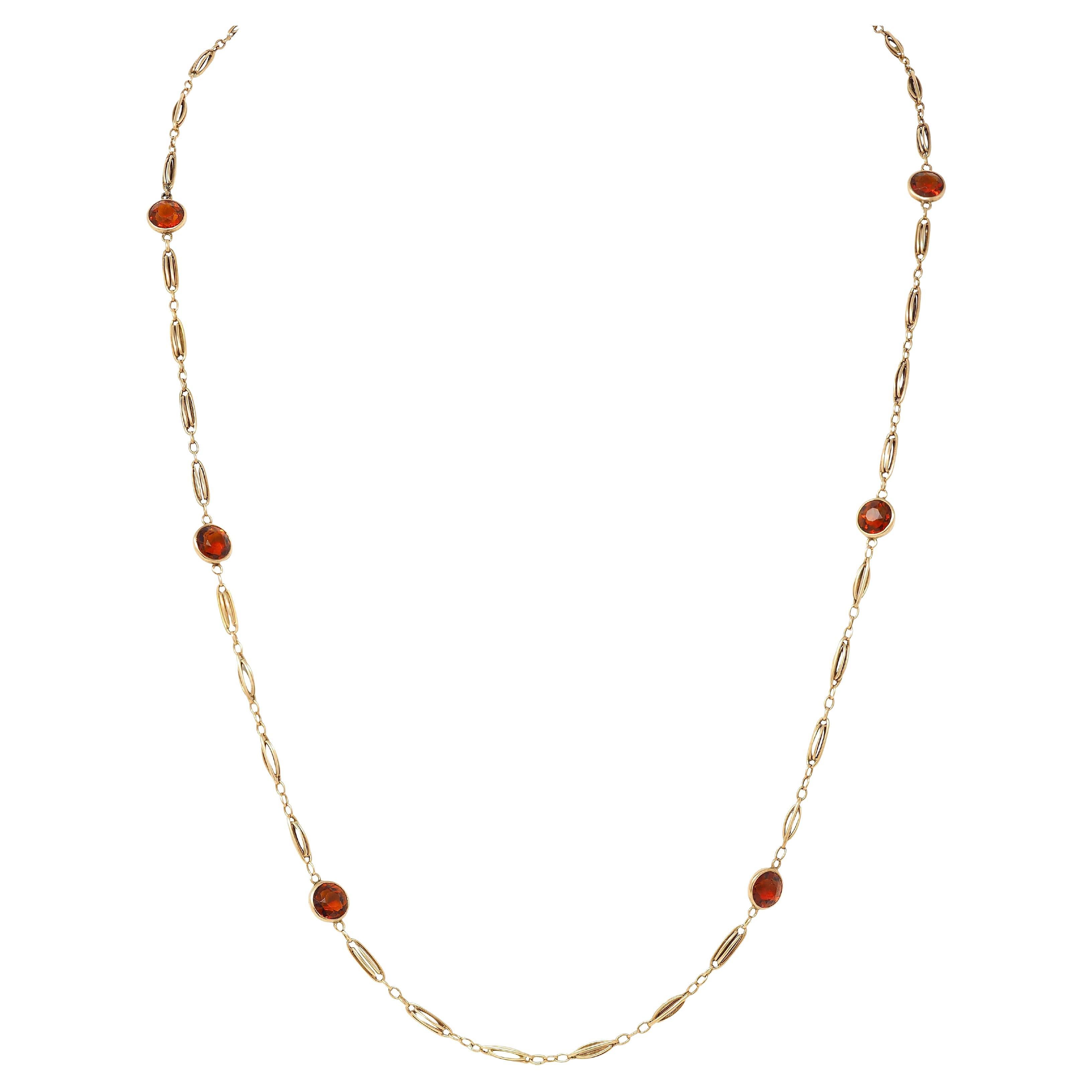 Collana vittoriana con citrino in oro giallo 14 carati con castone antico e stazione A Link in vendita