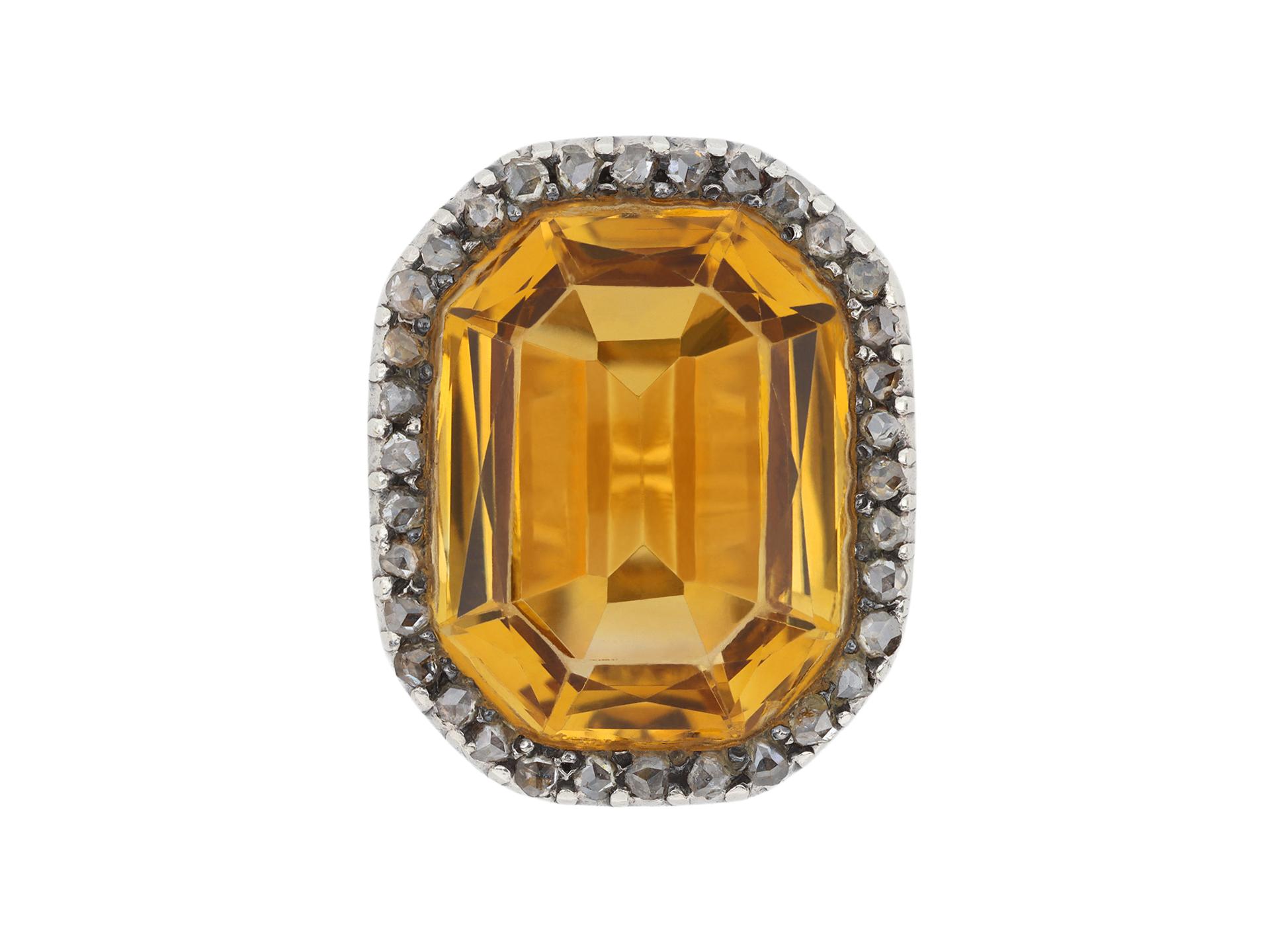 Victorian citrine and diamond coronet cluster ring, circa 1870. In Good Condition For Sale In London, GB