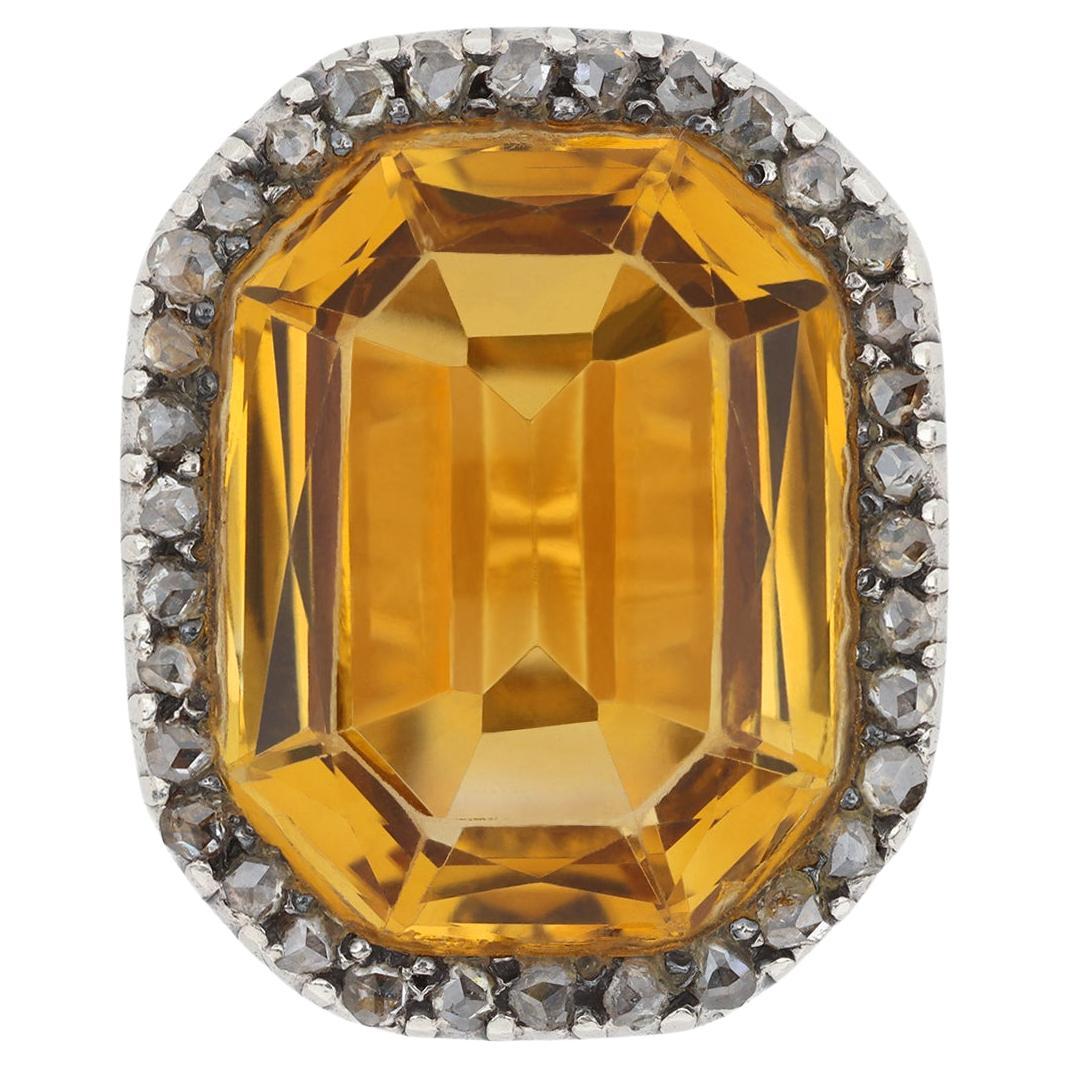 Victorian citrine and diamond coronet cluster ring, circa 1870. For Sale