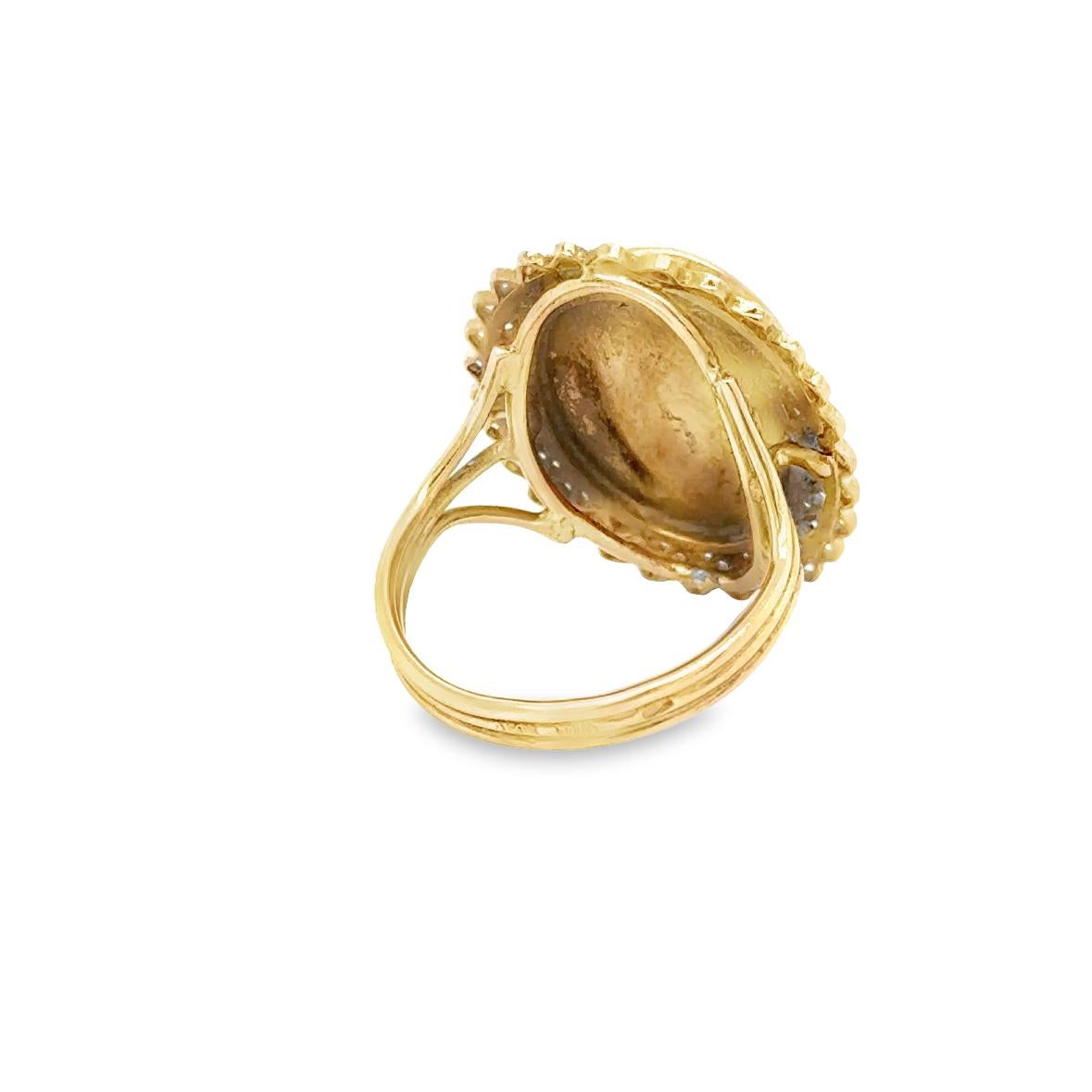 Women's Victorian Cobalt Blue Glass Gemstone With Inlaid Golden Floral Top Ring Size 7 For Sale