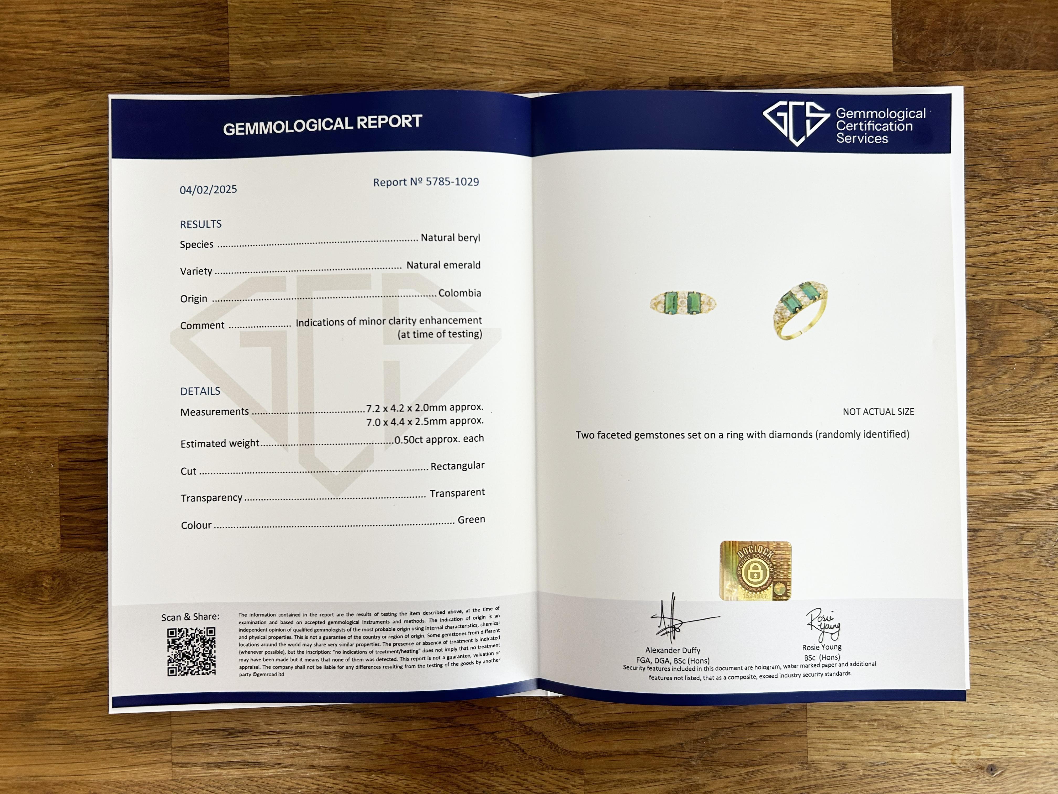 Anello vittoriano con smeraldo colombiano e diamanti a grappolo In condizioni buone in vendita a London, GB