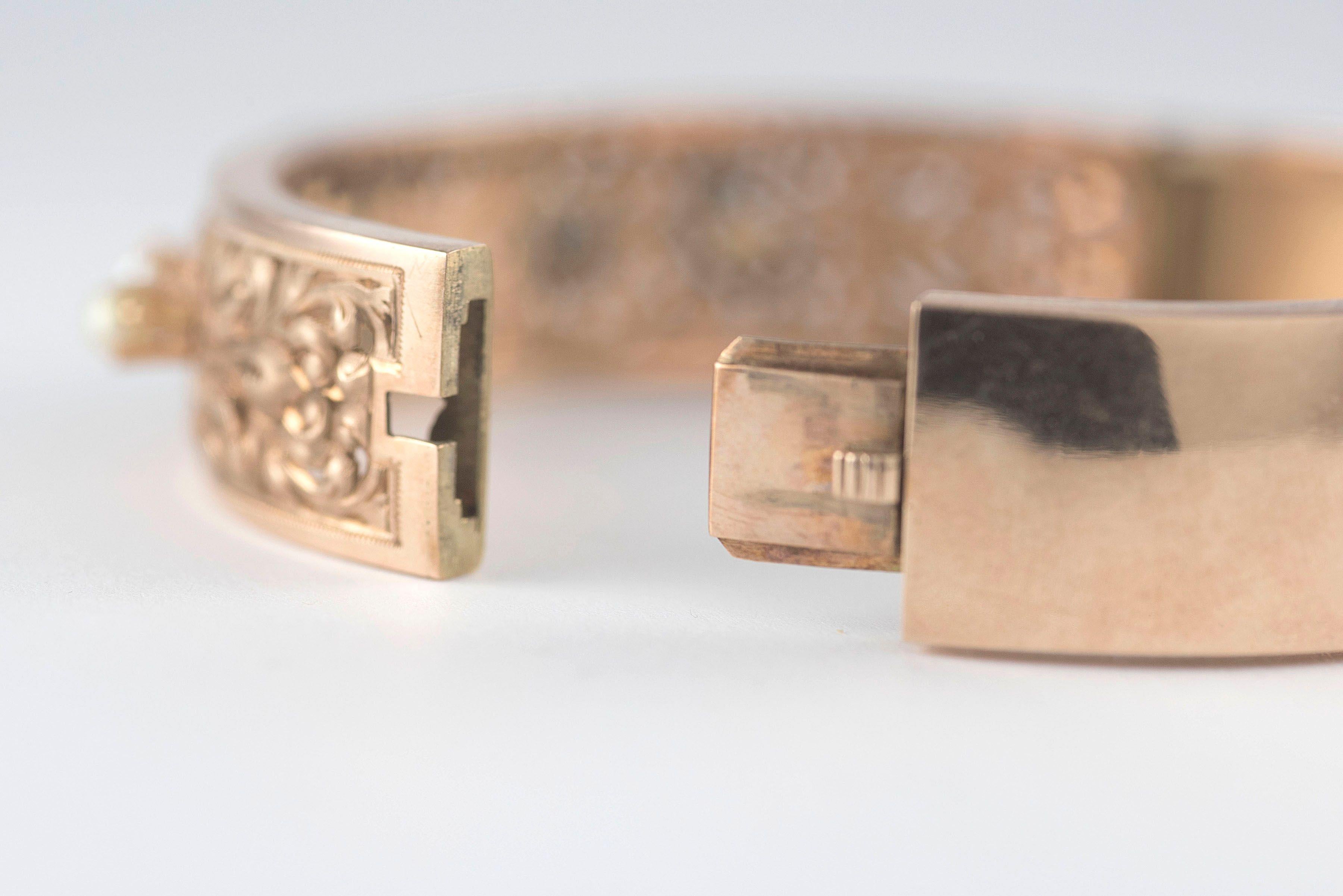 Bracciale vittoriano in smeraldo colombiano e perle bianche naturali in vendita 2