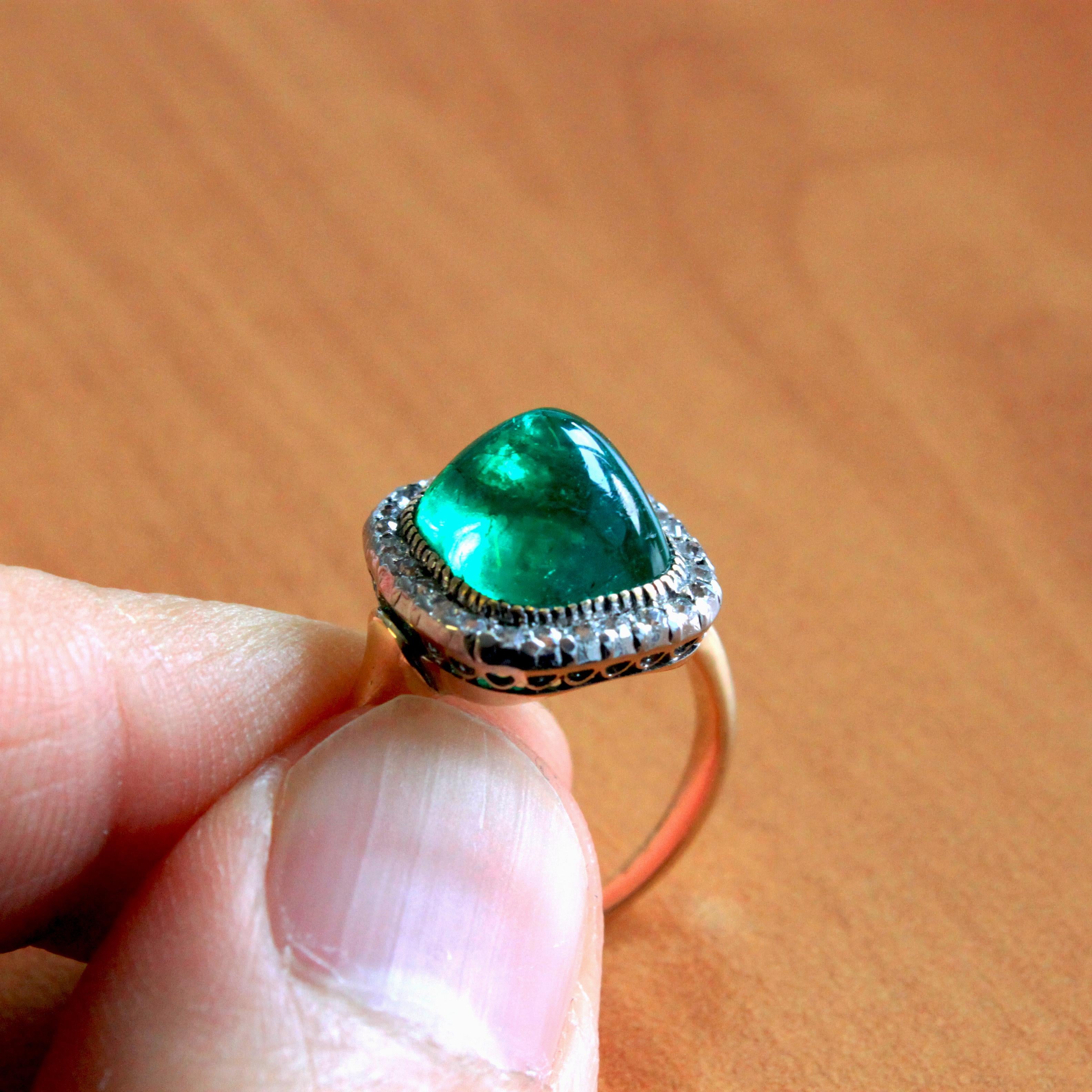 Victorian Colombian Sugarloaf Emerald and Diamond Ring, circa 1890s 6