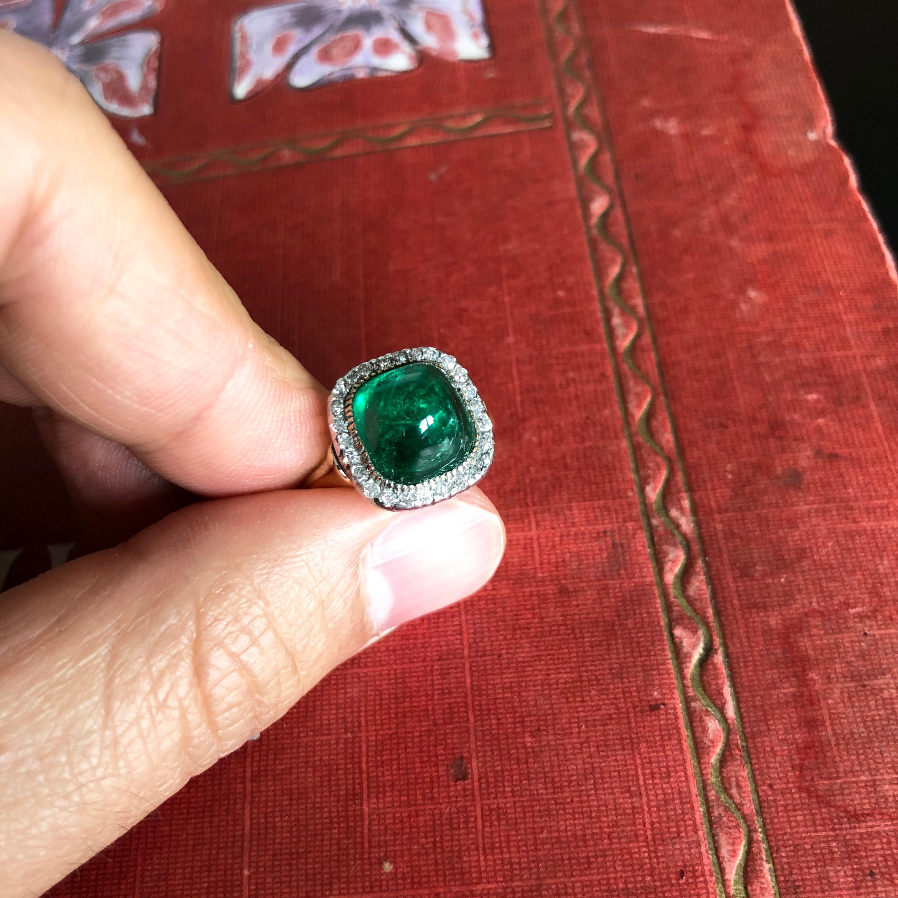 Victorian Colombian Sugarloaf Emerald and Diamond Ring, circa 1890s 3
