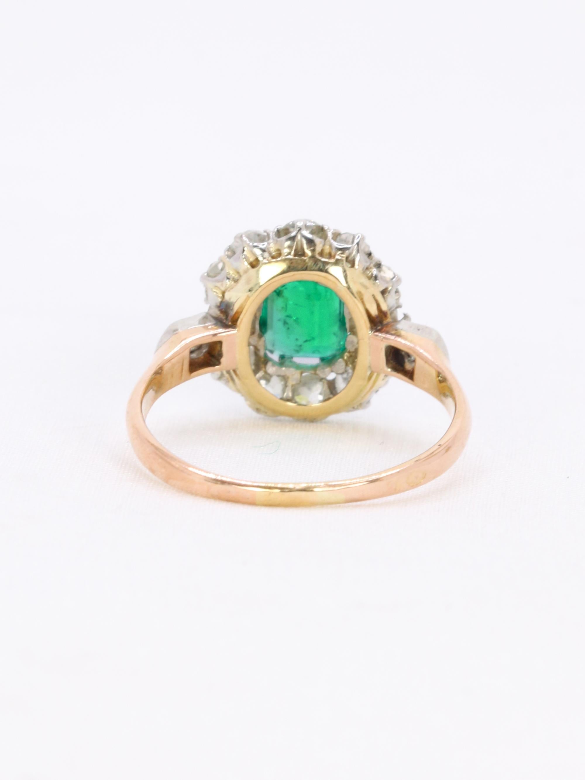 Victorian Columbian Emerald and Diamonds Cluster Ring For Sale 1