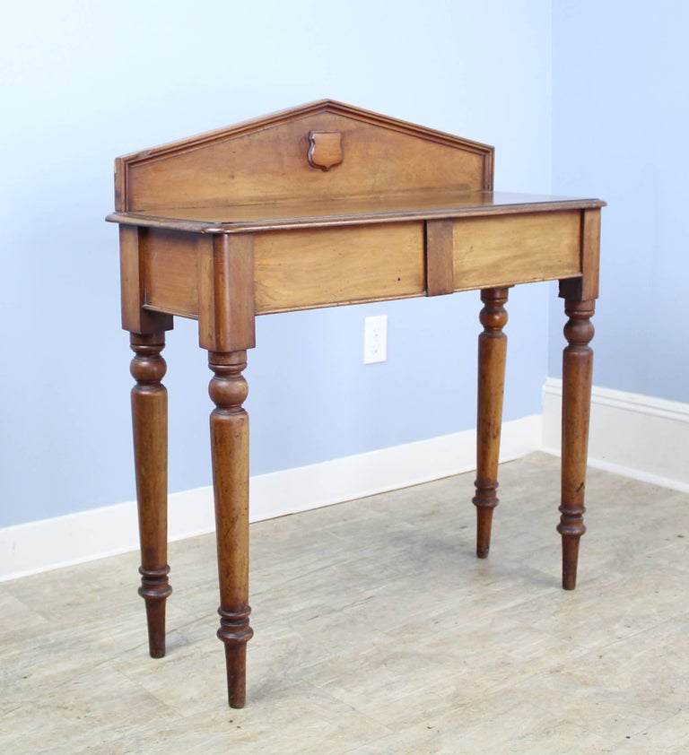 Victorian Console Table in Mahogany For Sale at 1stdibs