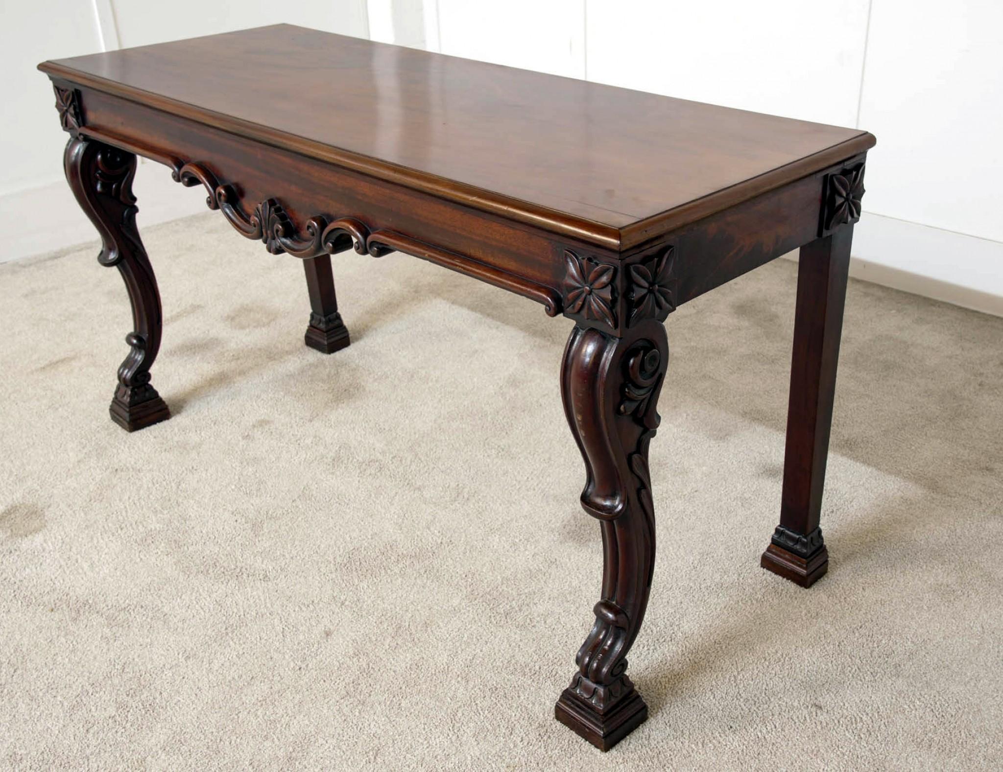 Victorien Console victorienne en acajou, tables d'entrée anciennes 1840 en vente