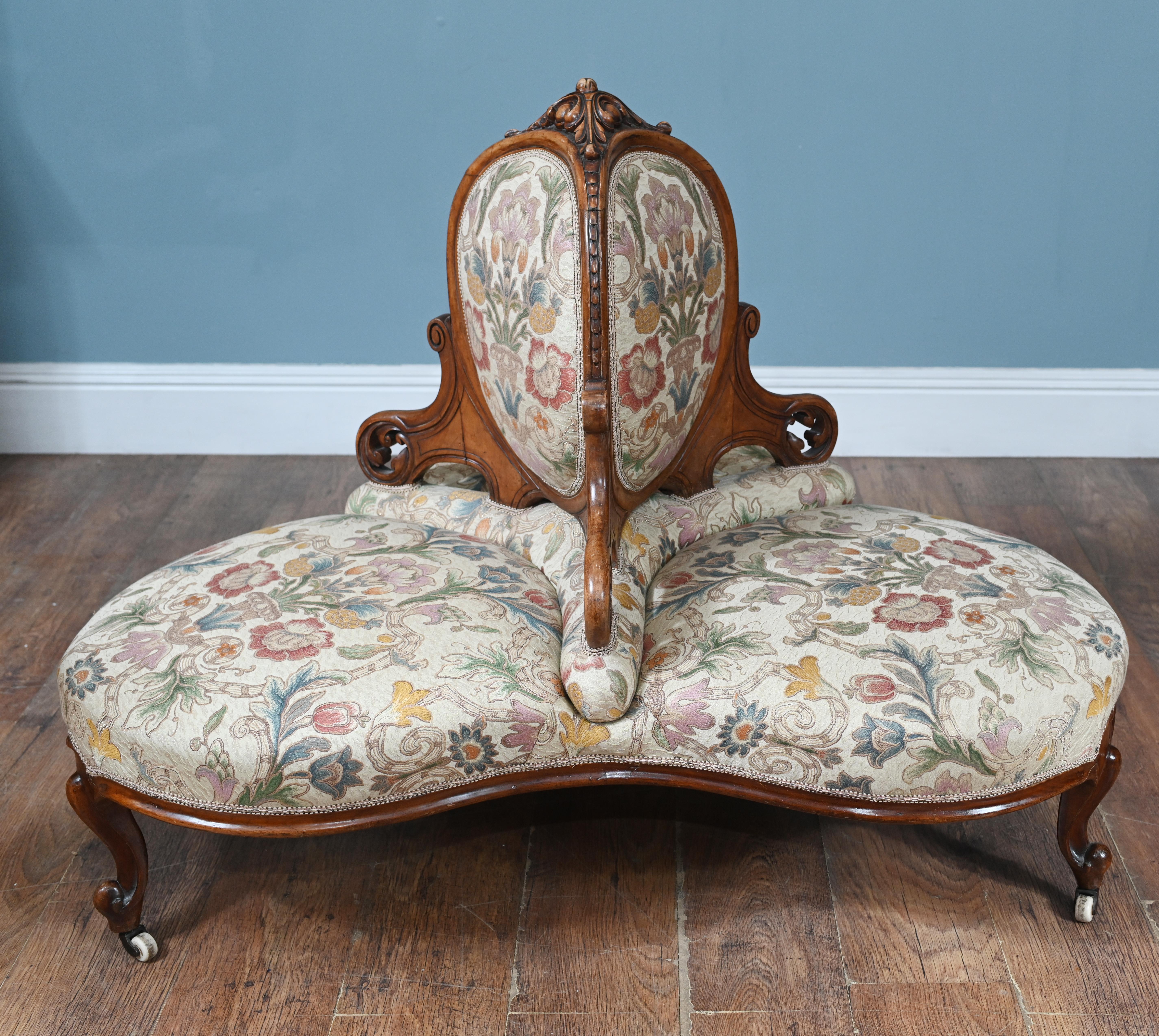 Victorian Conversation Seat Gossip Couch 1880 Sofa For Sale 2