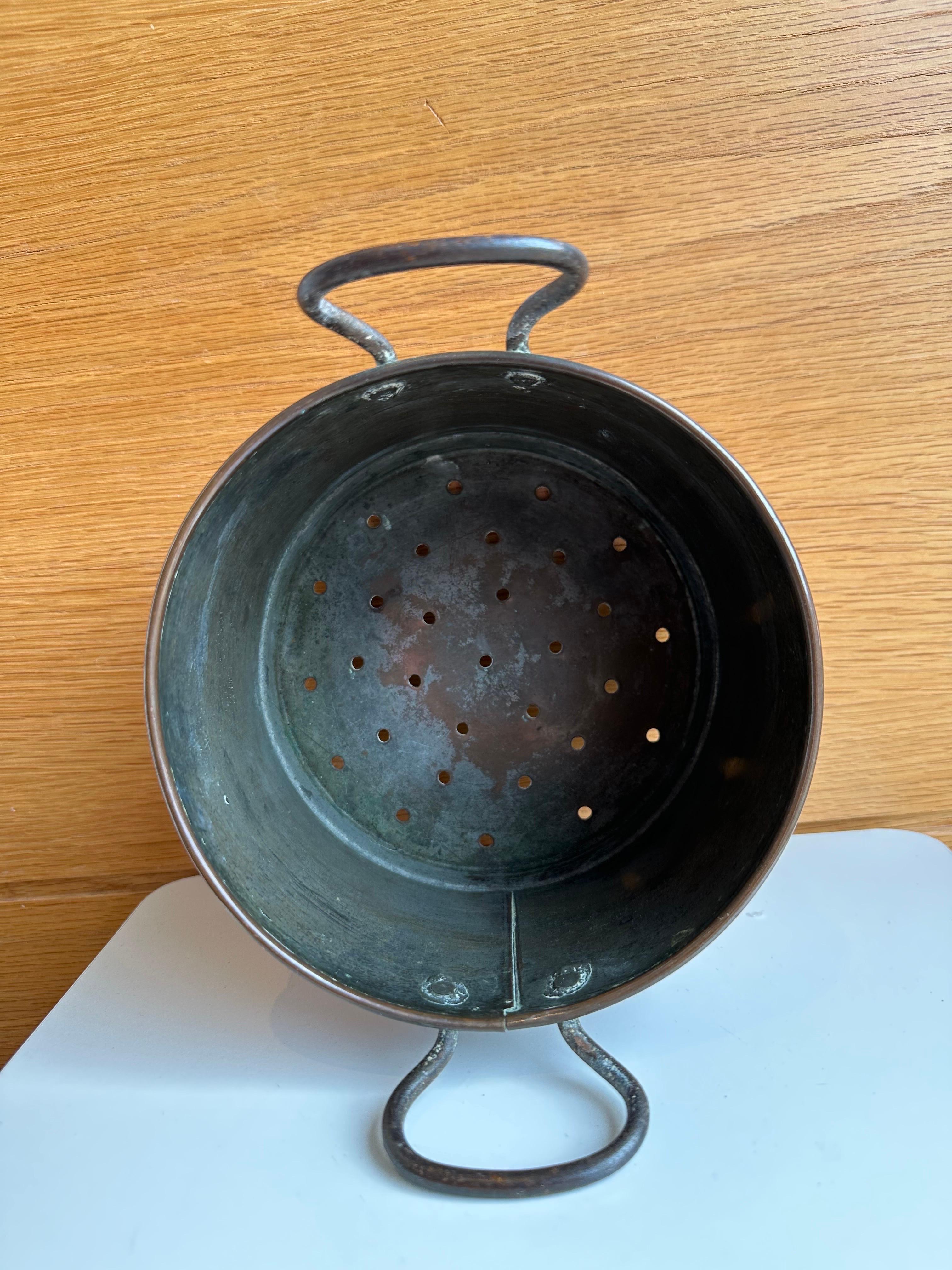 Victorian Copper Cooking Pot, 19th Century For Sale 2