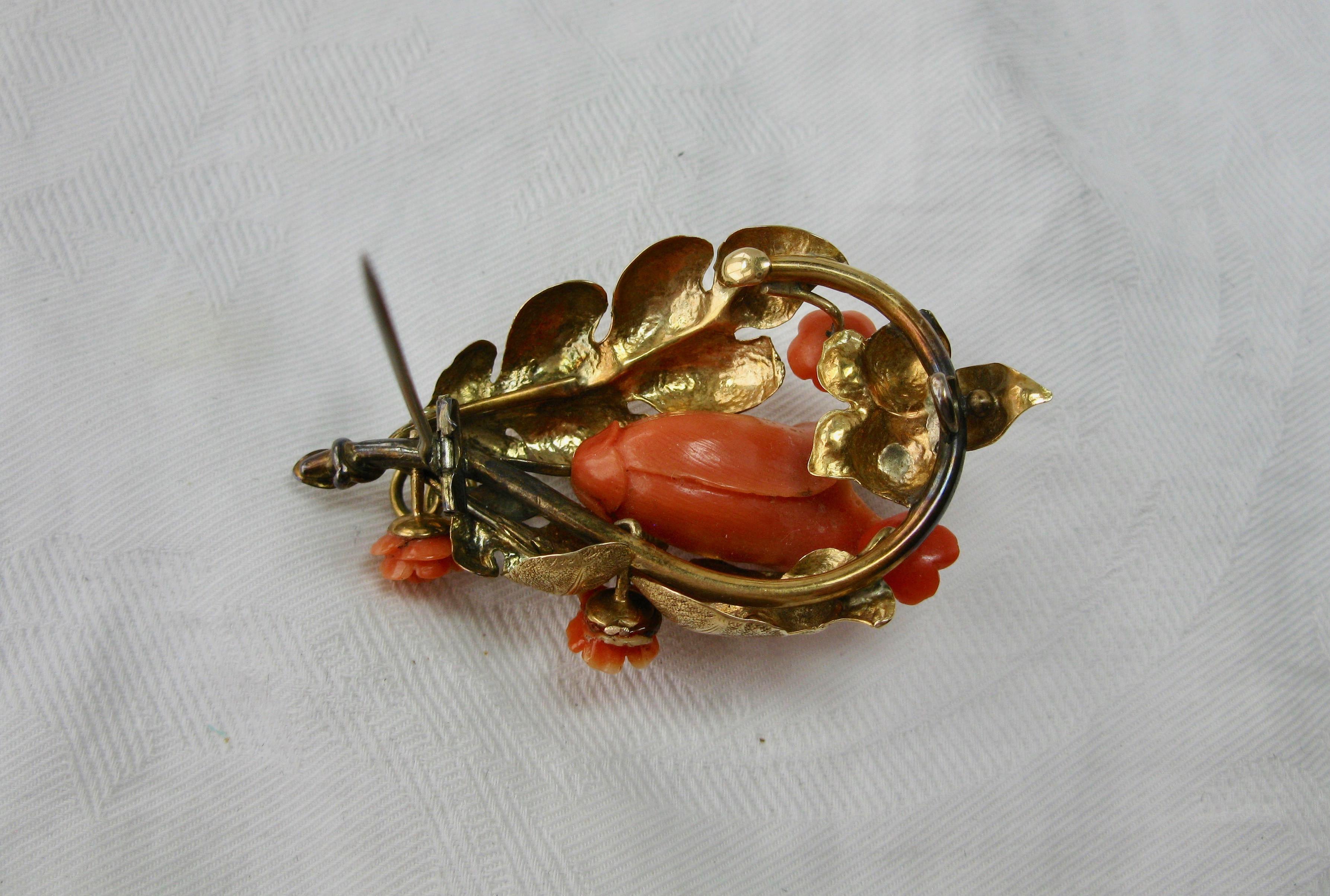 Victorian Coral Earrings And Brooch Flower Leaf Motif 14 Karat Gold Circa 1870 For Sale 4