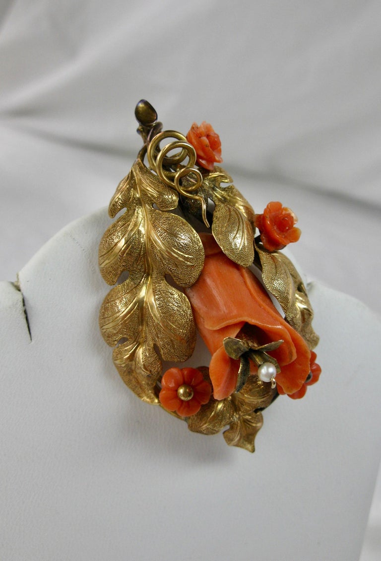 Victorian Coral 14 Karat Gold Earrings Brooch Flower Leaf Motif, circa 1870 In Good Condition For Sale In New York, NY