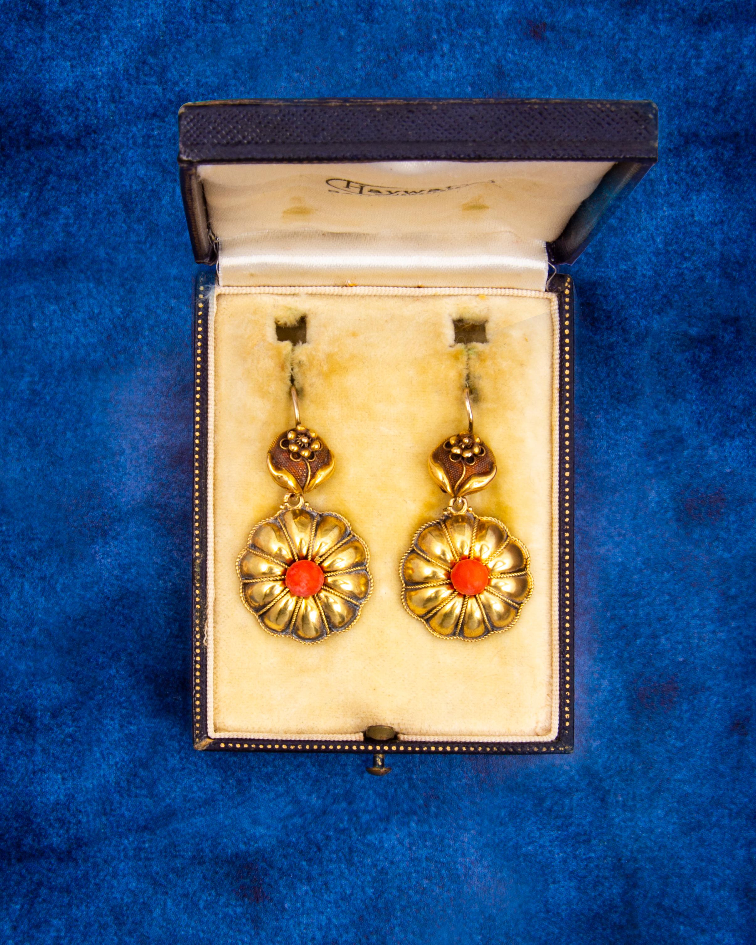 Round Cut Victorian Coral and 18 Carat Gold Drop Earrings For Sale