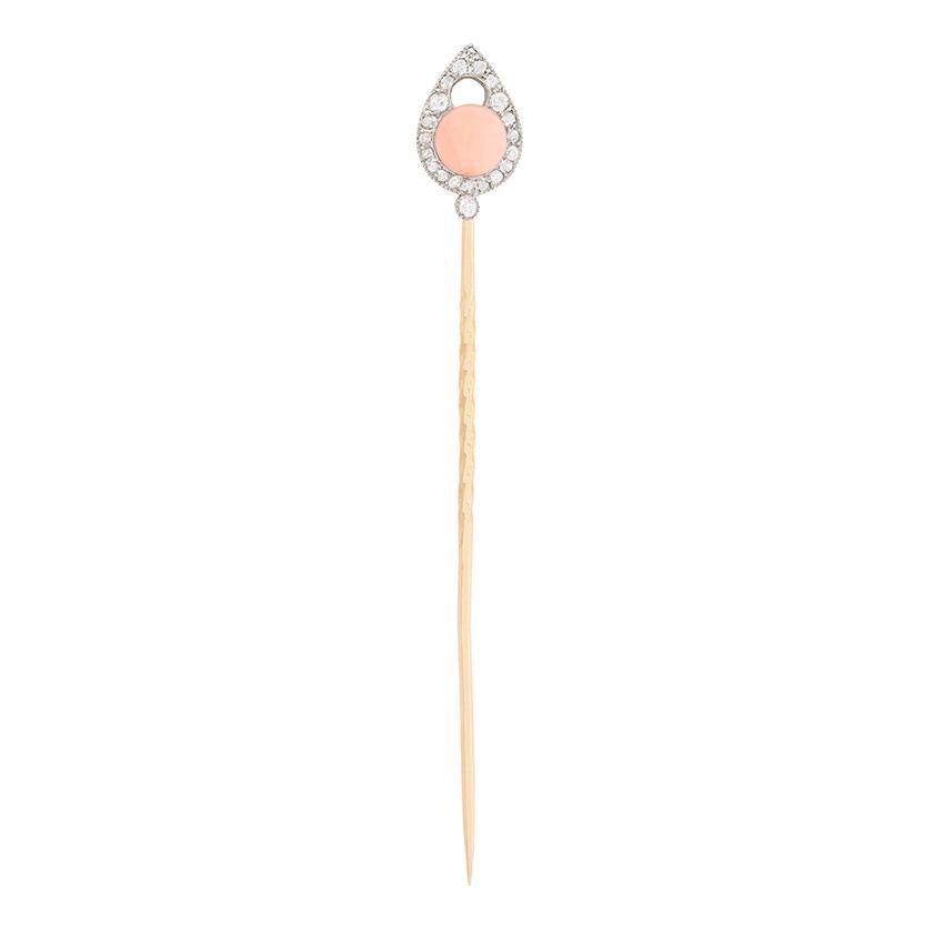 Broche victorienne à épingle en corail et diamants, années 1880