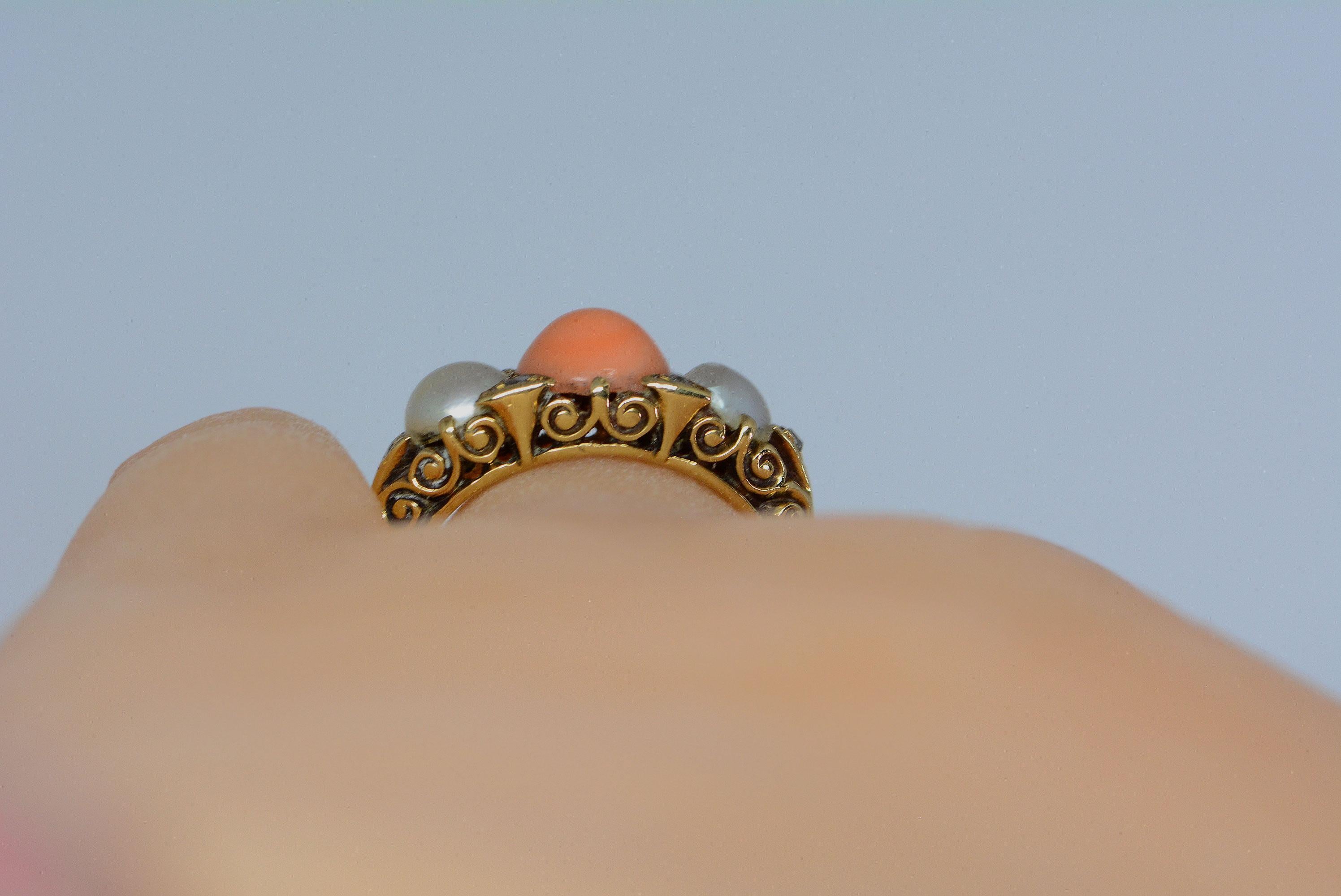 Victorian Coral and Pearl Half Hoop 18 Karat Yellow Gold Hand Carved Ring In Excellent Condition For Sale In Aurora, Ontario