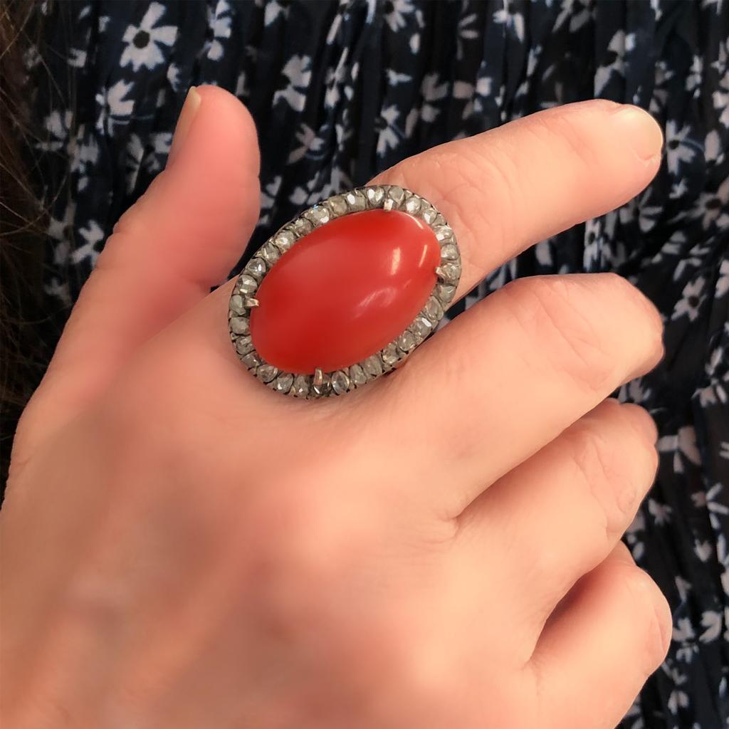 Vintage Coral Cabochon and Rose Cut Diamond Cocktail Ring in 14k and Silver In Good Condition For Sale In Miami, FL