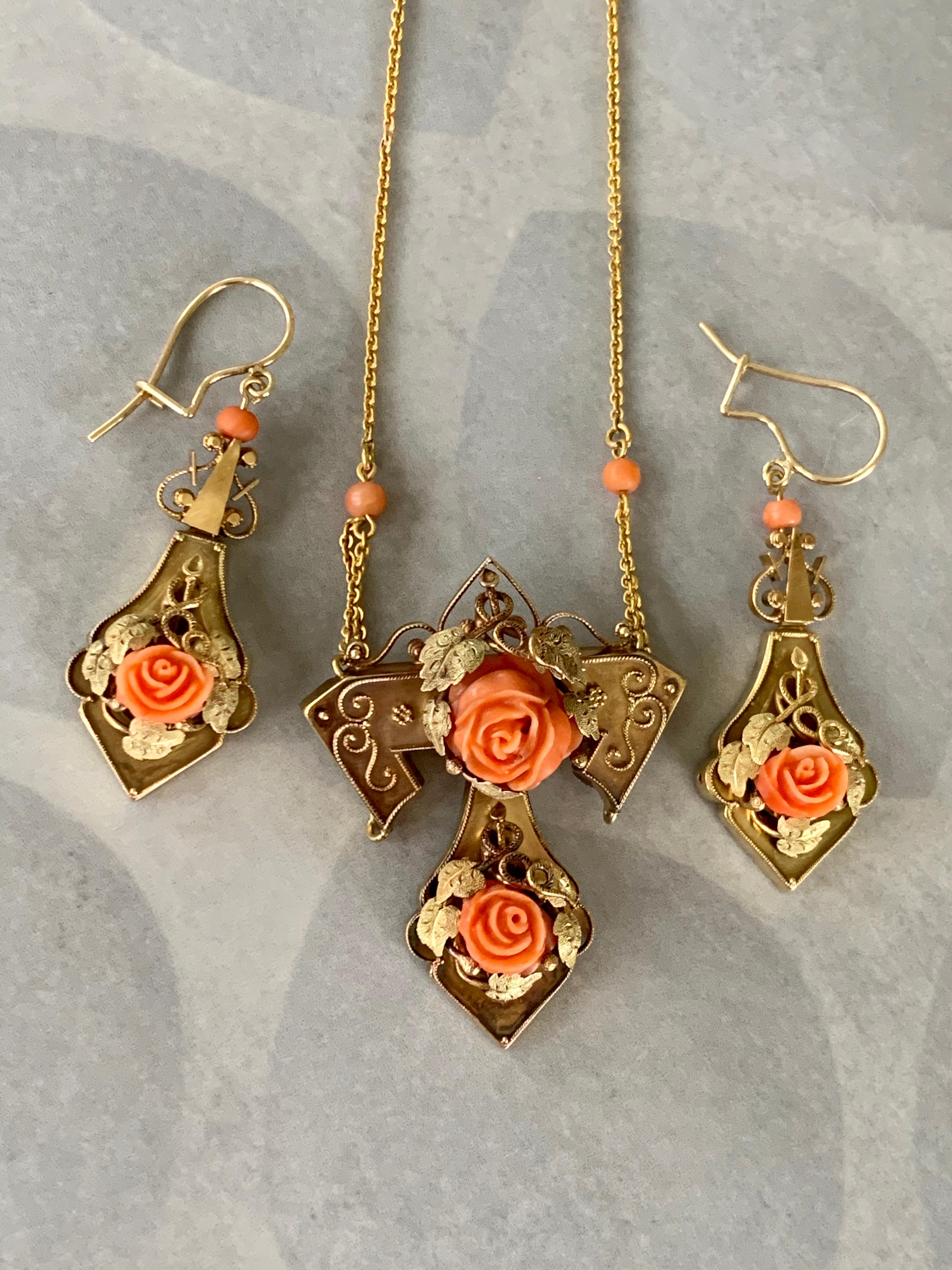 Victorian Coral Carved Roses 14 Karat Yellow Gold Necklace/Pin and Earrings Set For Sale 1