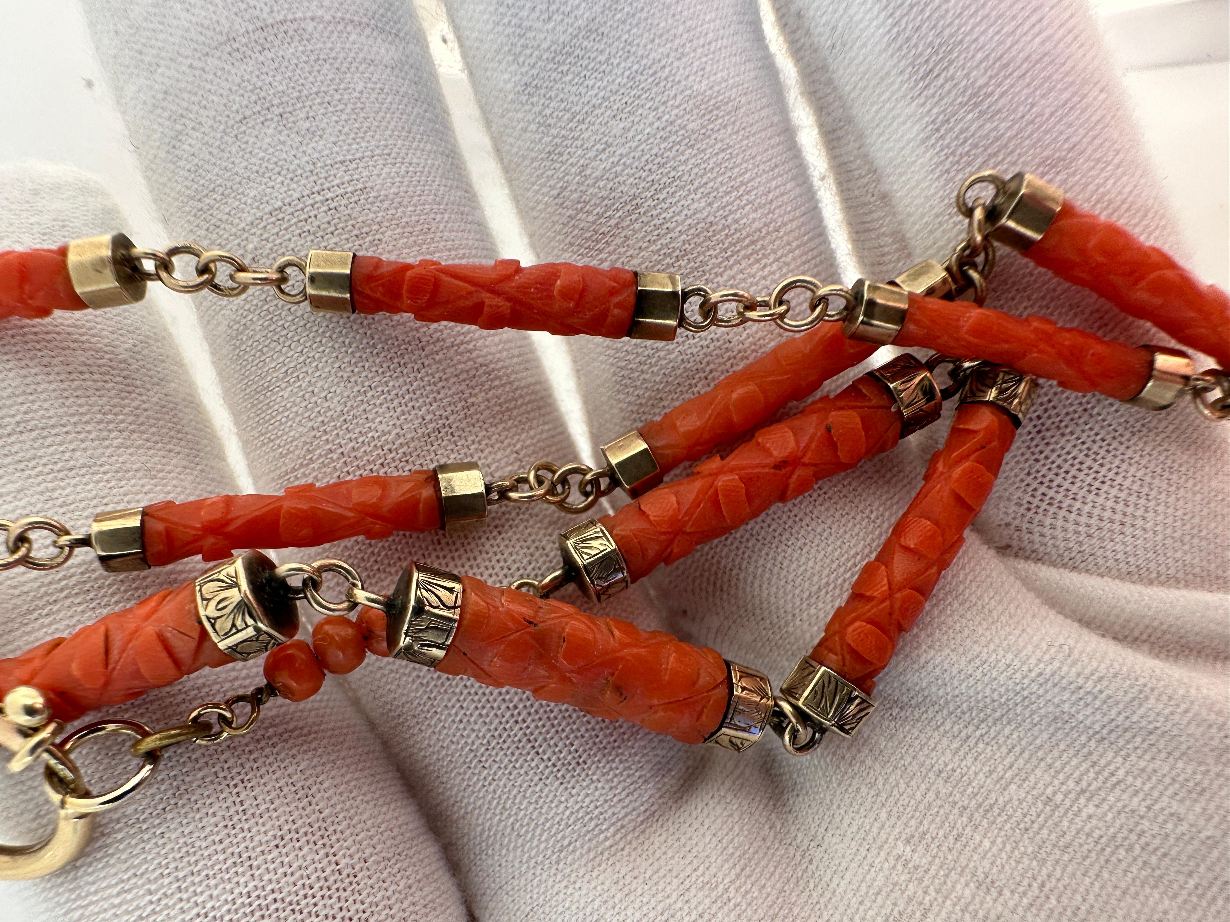 Victorian Coral Flower Necklace Antique Gold 24 Inch Hand Carved Coral Jump Ring In Excellent Condition For Sale In New York, NY