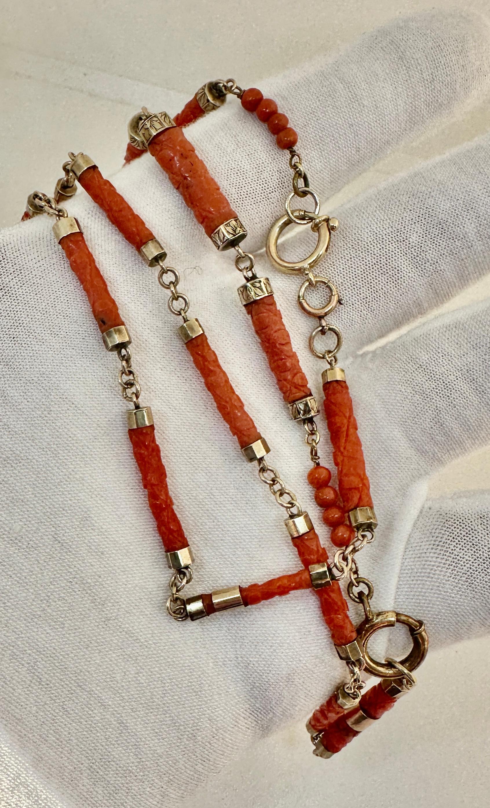 Victorian Coral Flower Necklace Antique Gold 24 Inch Hand Carved Coral Jump Ring For Sale 3