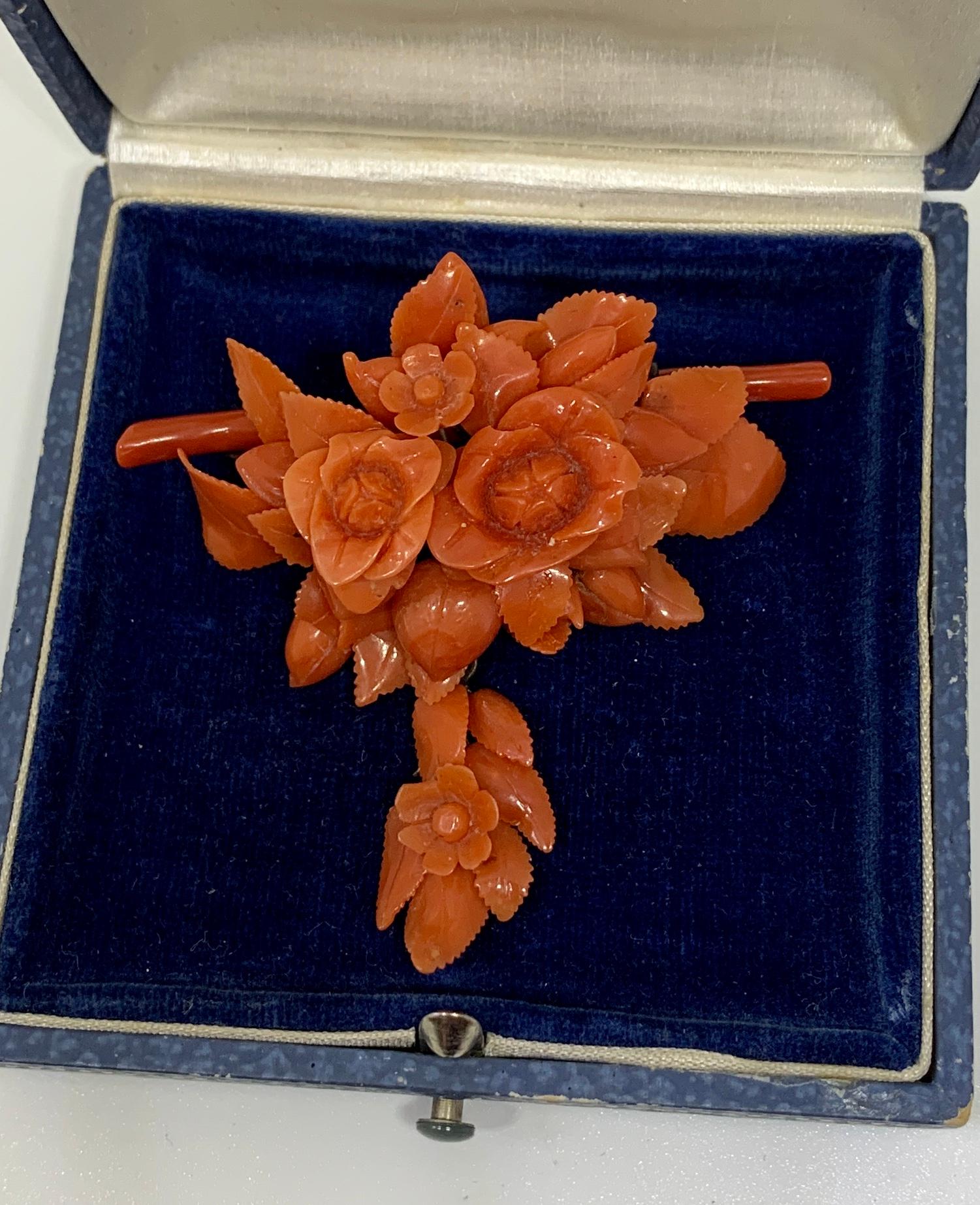 Victorian Coral Flower Pendant Brooch Hand Carved Circa 1880 Gold Rare Necklace 2