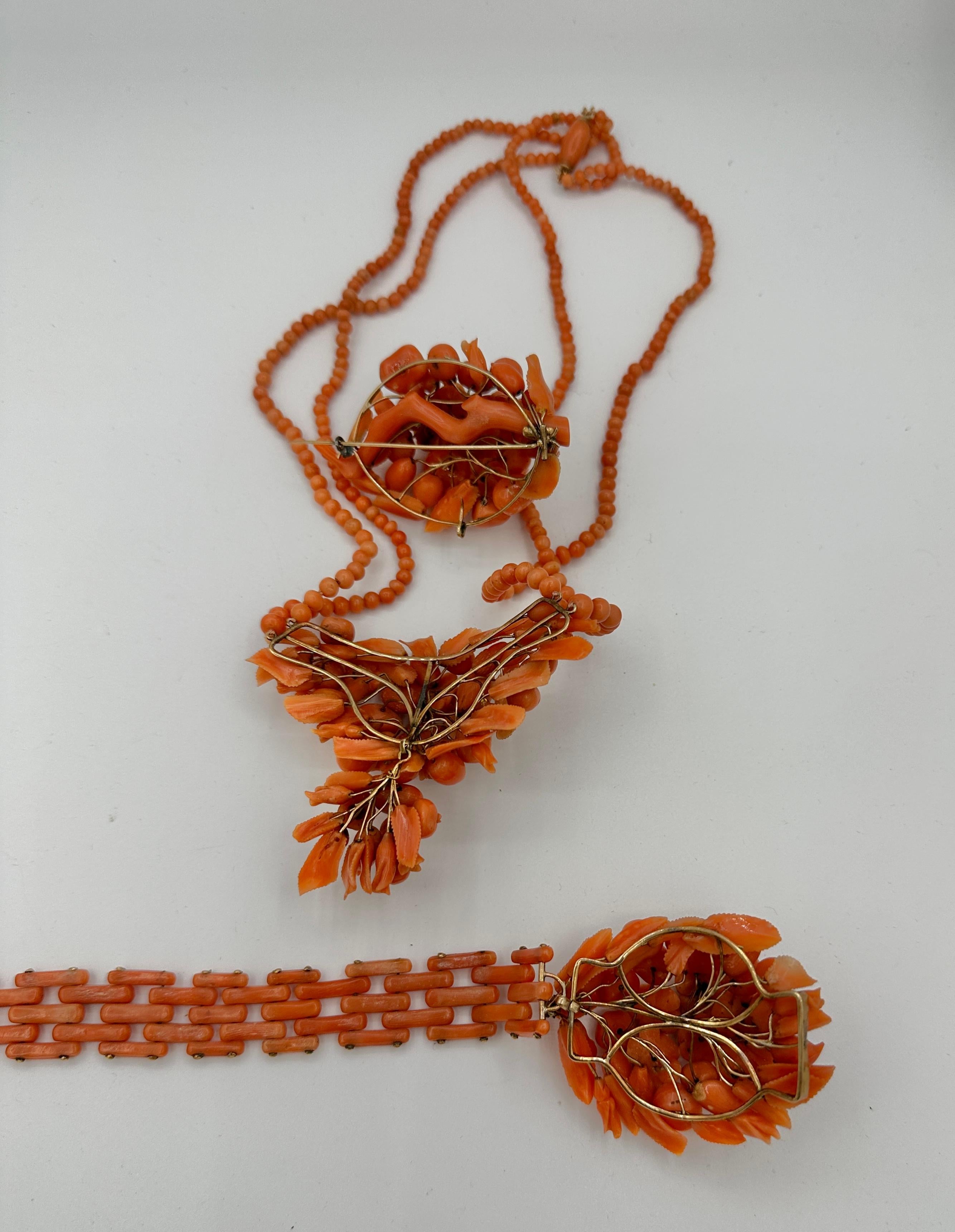 Victorian Coral Flower Suite Necklace Bracelet Brooch 14 Karat Gold Hand Carved For Sale 9