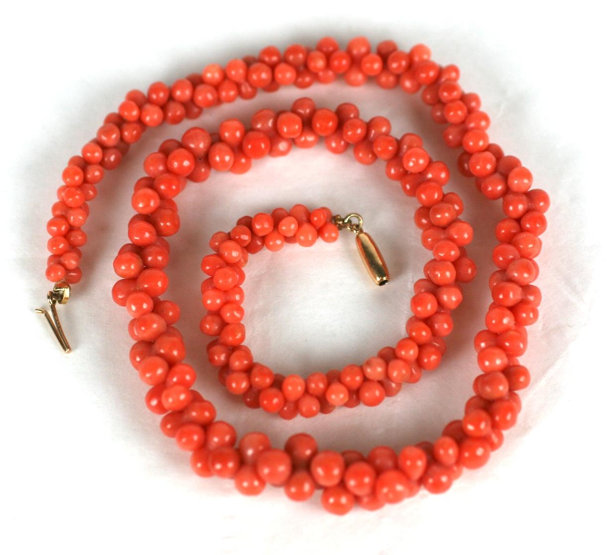 Late Victorian Victorian Coral Graduated Toggle Necklace For Sale