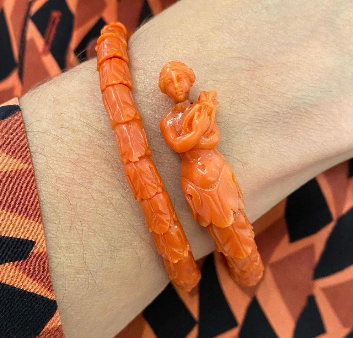 Victorian Coral Mermaid Bangle In Good Condition In Amsterdam, NL