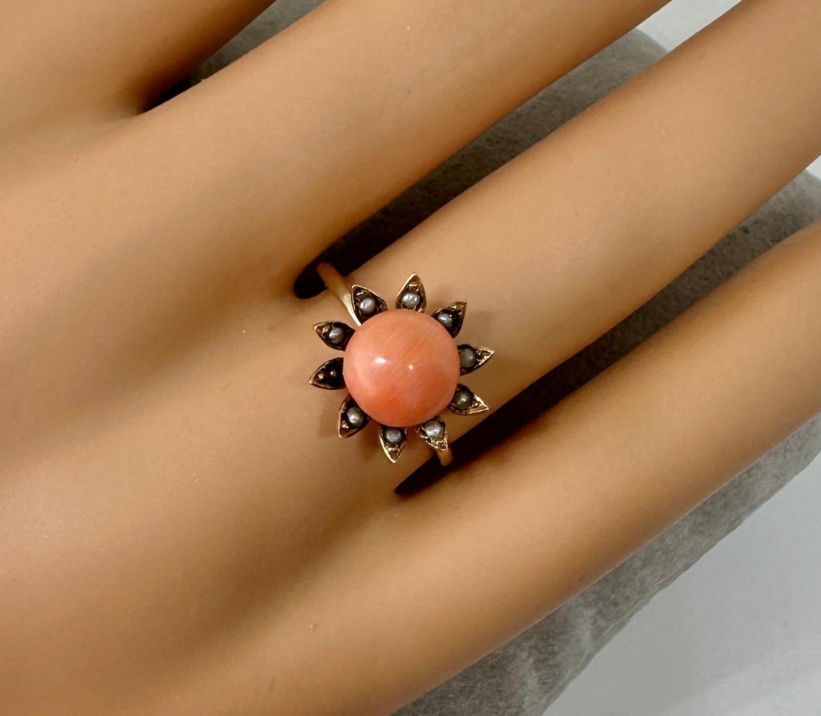 Cabochon Victorian Coral Pearl Daisy Flower Ring Gold Antique, circa 1880