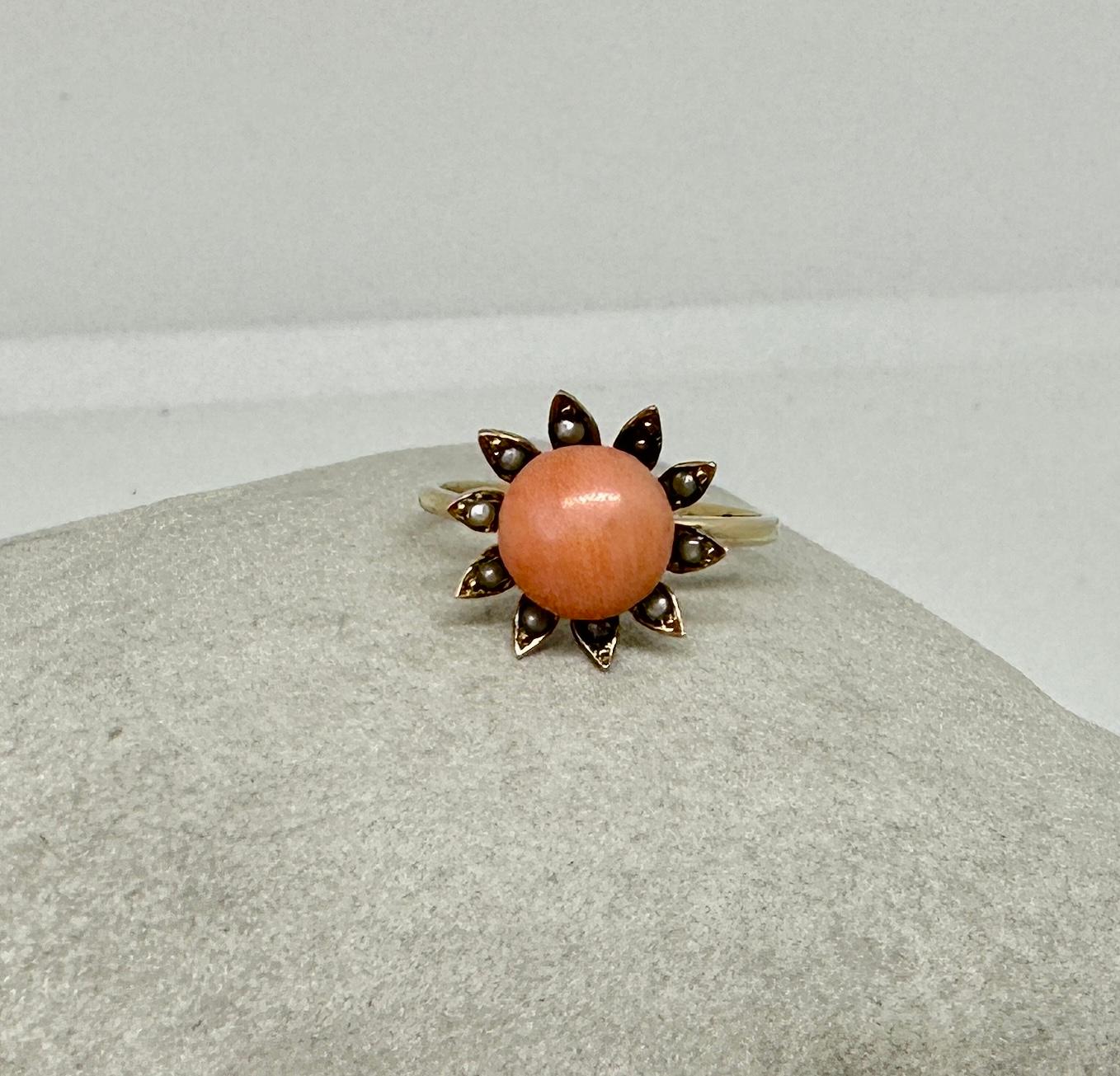 Victorian Coral Pearl Daisy Flower Ring Gold Antique, circa 1880 In Good Condition In New York, NY