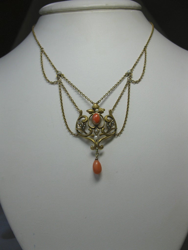 Victorian Coral Pearl Festoon Swag Necklace Antique Gold ... (768 x 1024 Pixel)