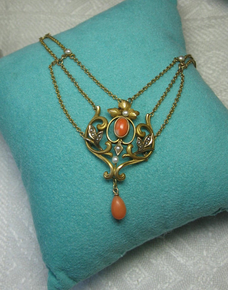 Victorian Coral Pearl Festoon Swag Necklace Antique Gold ... (768 x 975 Pixel)