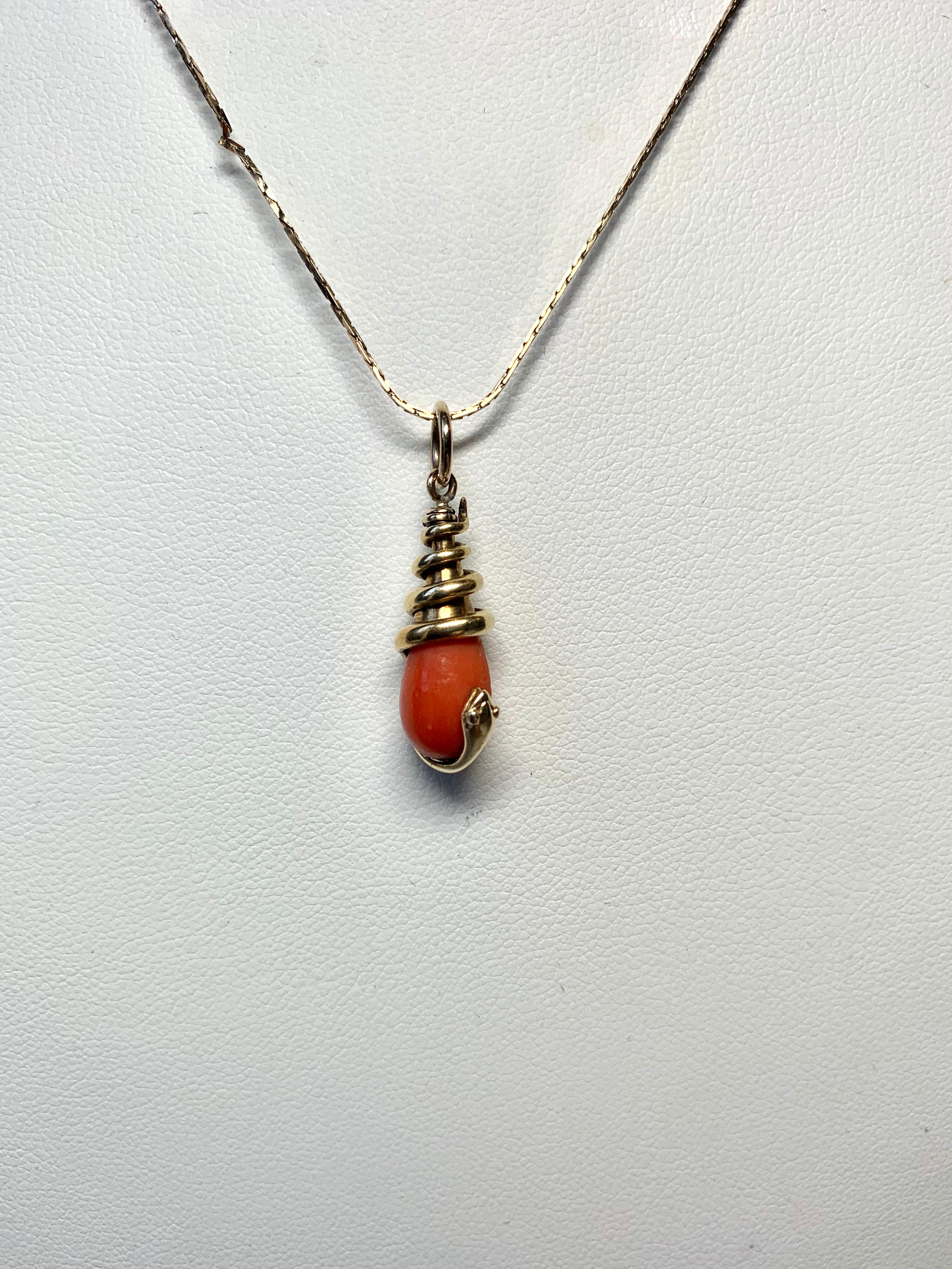 Victorian Coral Snake Pendant Necklace Antique 14 Karat Gold 1800s Rare In Good Condition For Sale In New York, NY