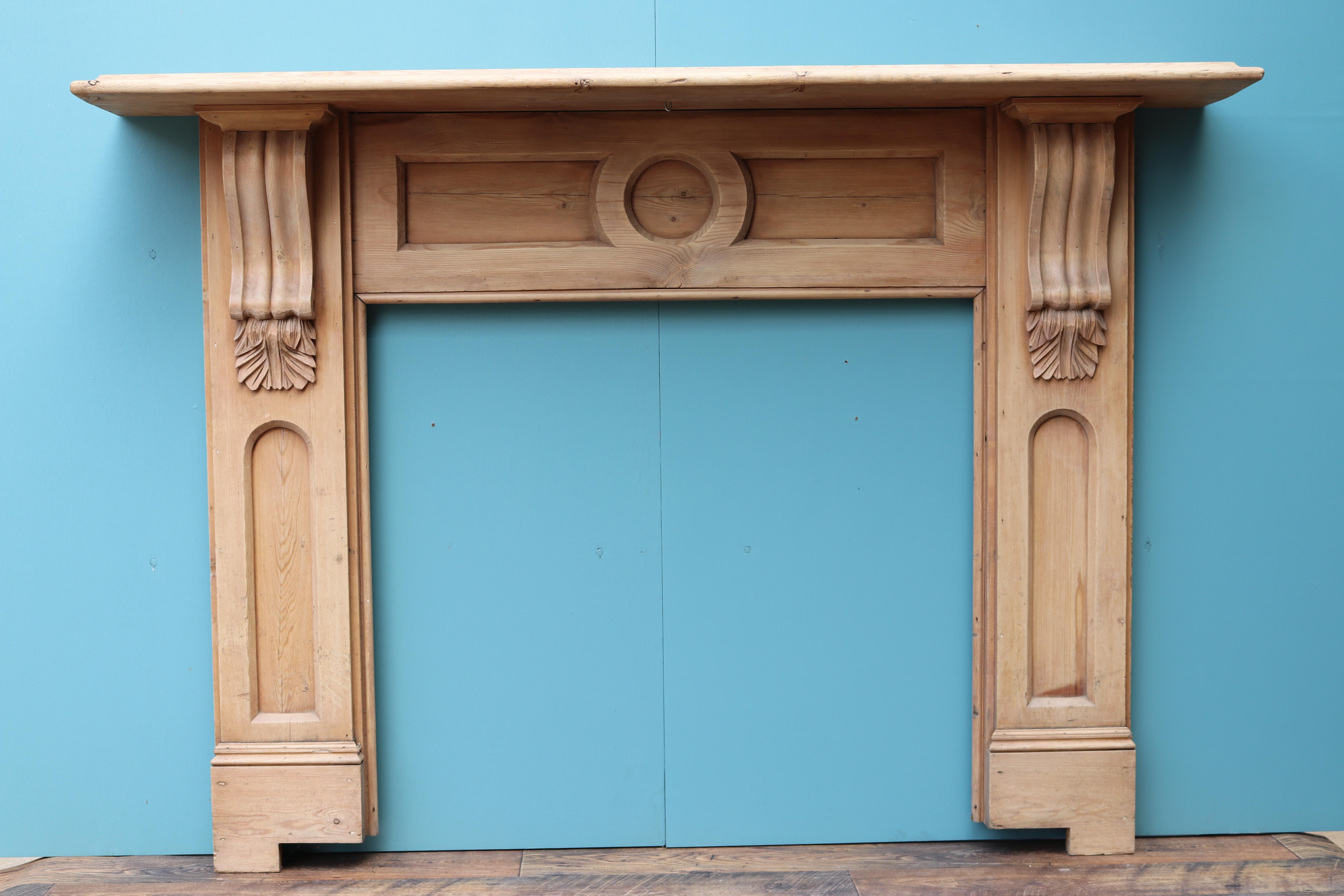 Victorian Corbelled Pine Fire Mantel In Good Condition For Sale In Wormelow, Herefordshire