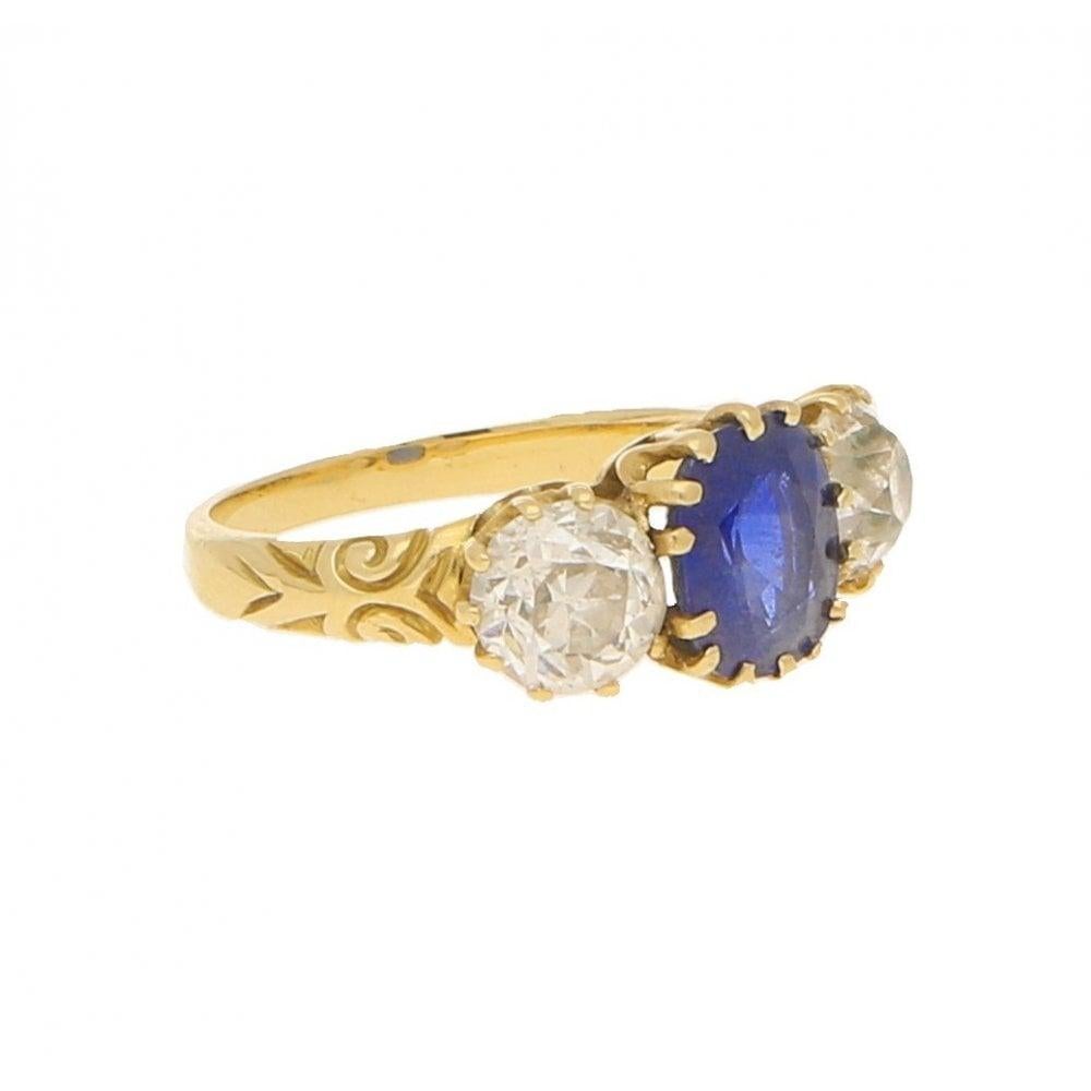 gold ring with sapphire stone