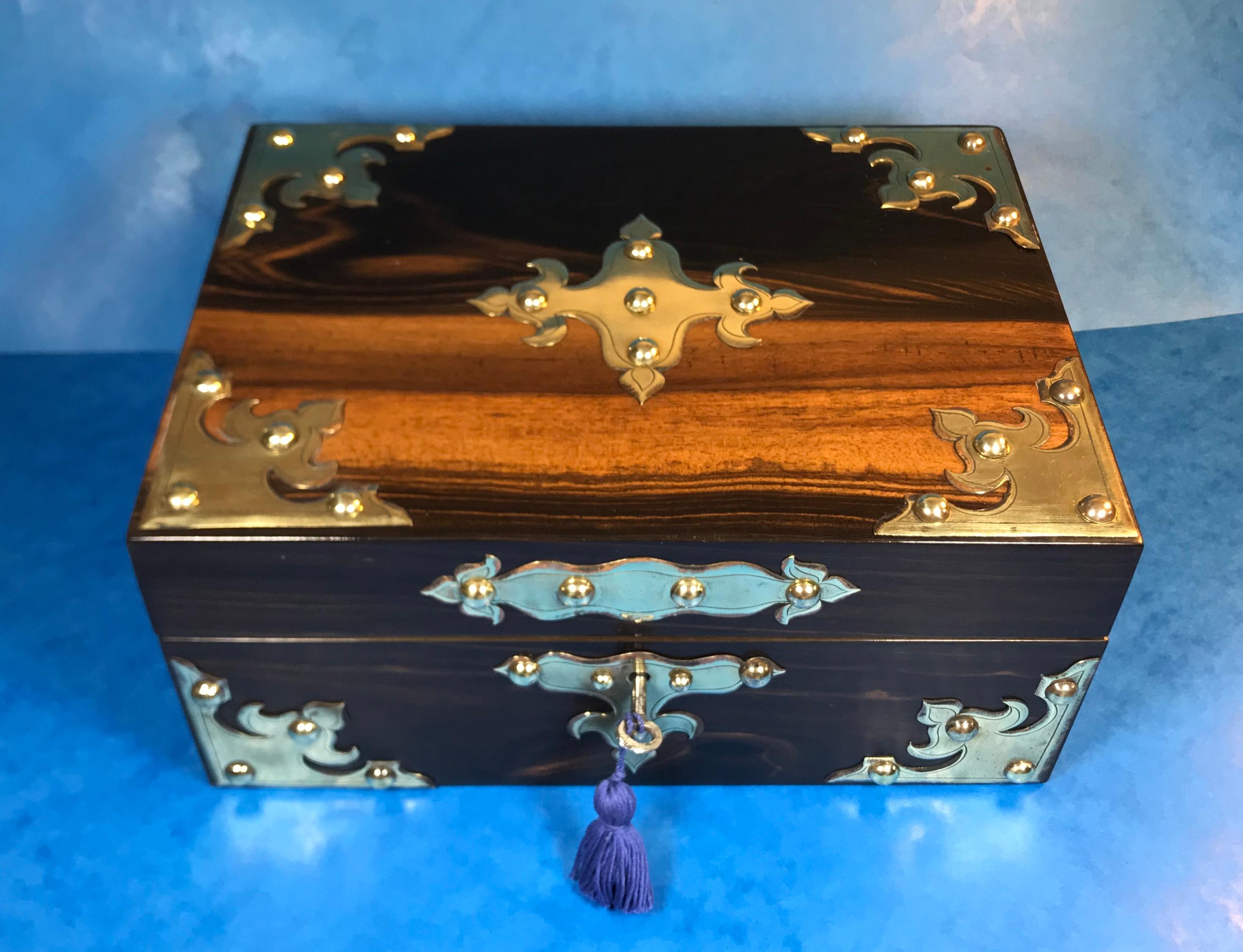Victorian Coromandel Jewellery Box In Good Condition For Sale In Windsor, Berkshire
