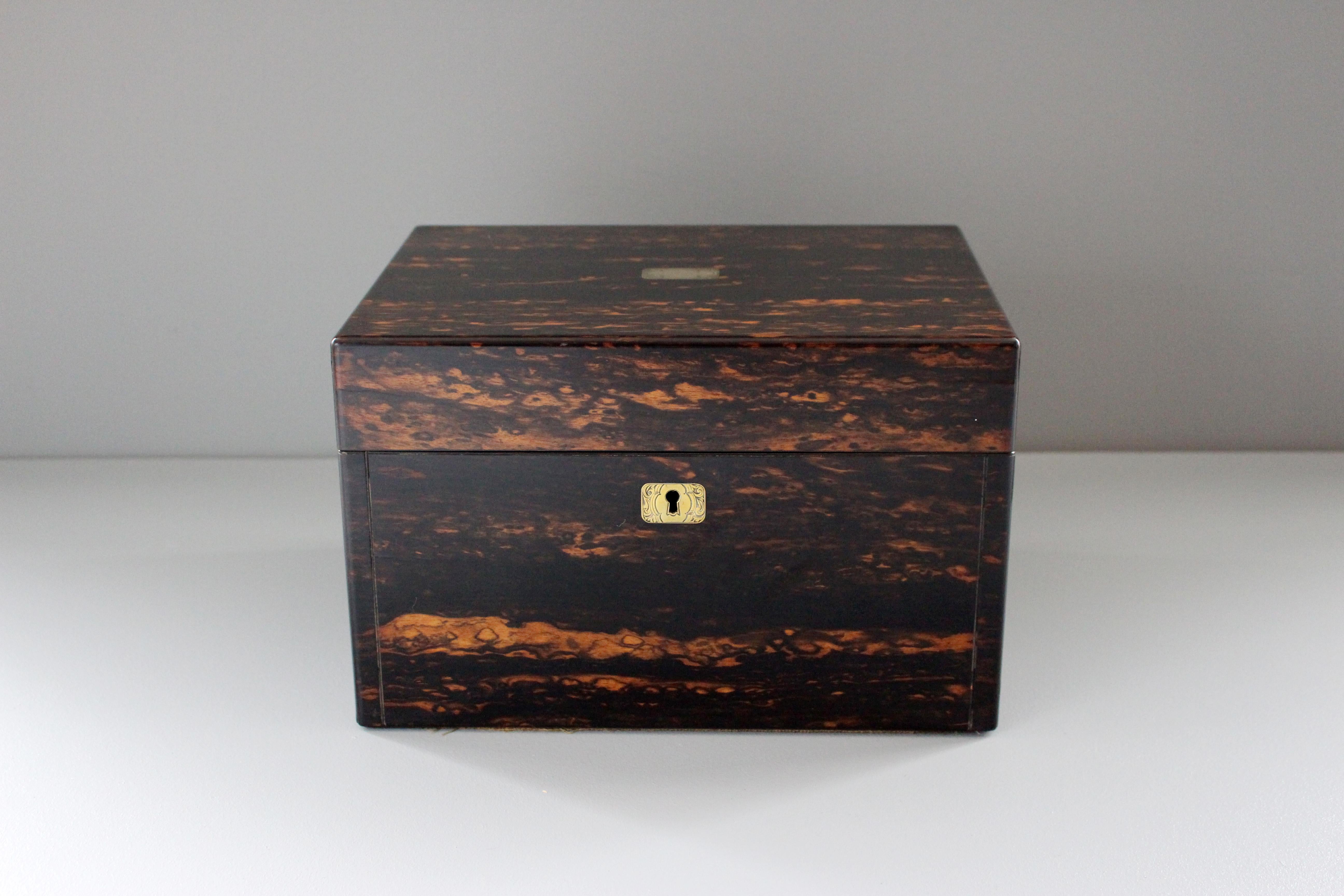 Caja de retrete victoriana Coromandel de finales del siglo XIX Británico en venta