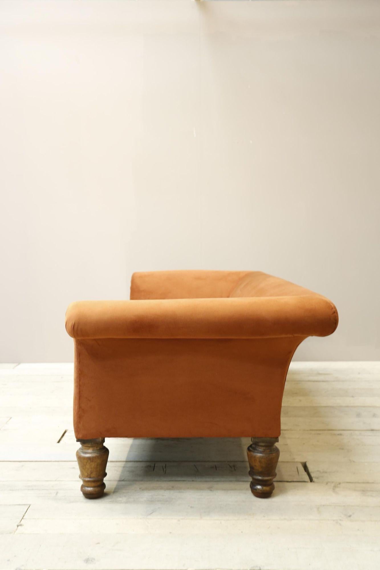 Victorian Country House Sofa in Rust Velvet In Excellent Condition For Sale In Malton, GB
