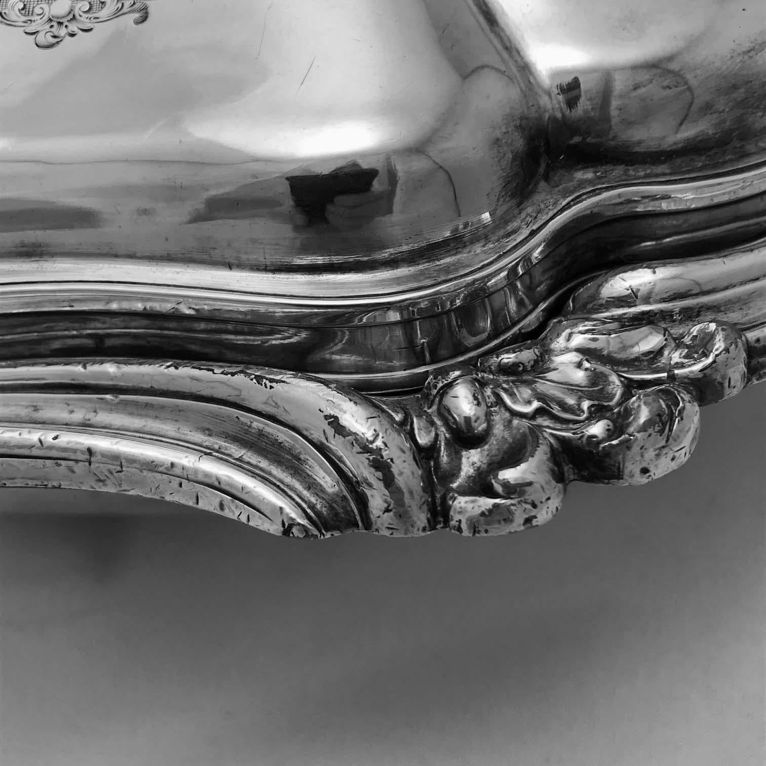 Victorian Covered Plated Chafing Dish with Armorial For Sale 3